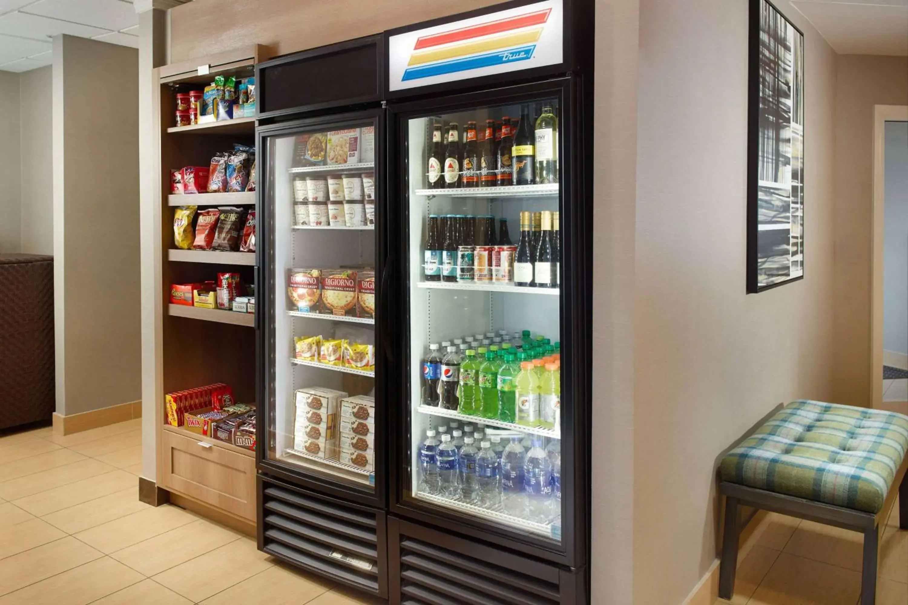 Restaurant/places to eat in Sonesta ES Suites Raleigh Cary Restaurant/places to eat in Sonesta ES Suites Raleigh Cary