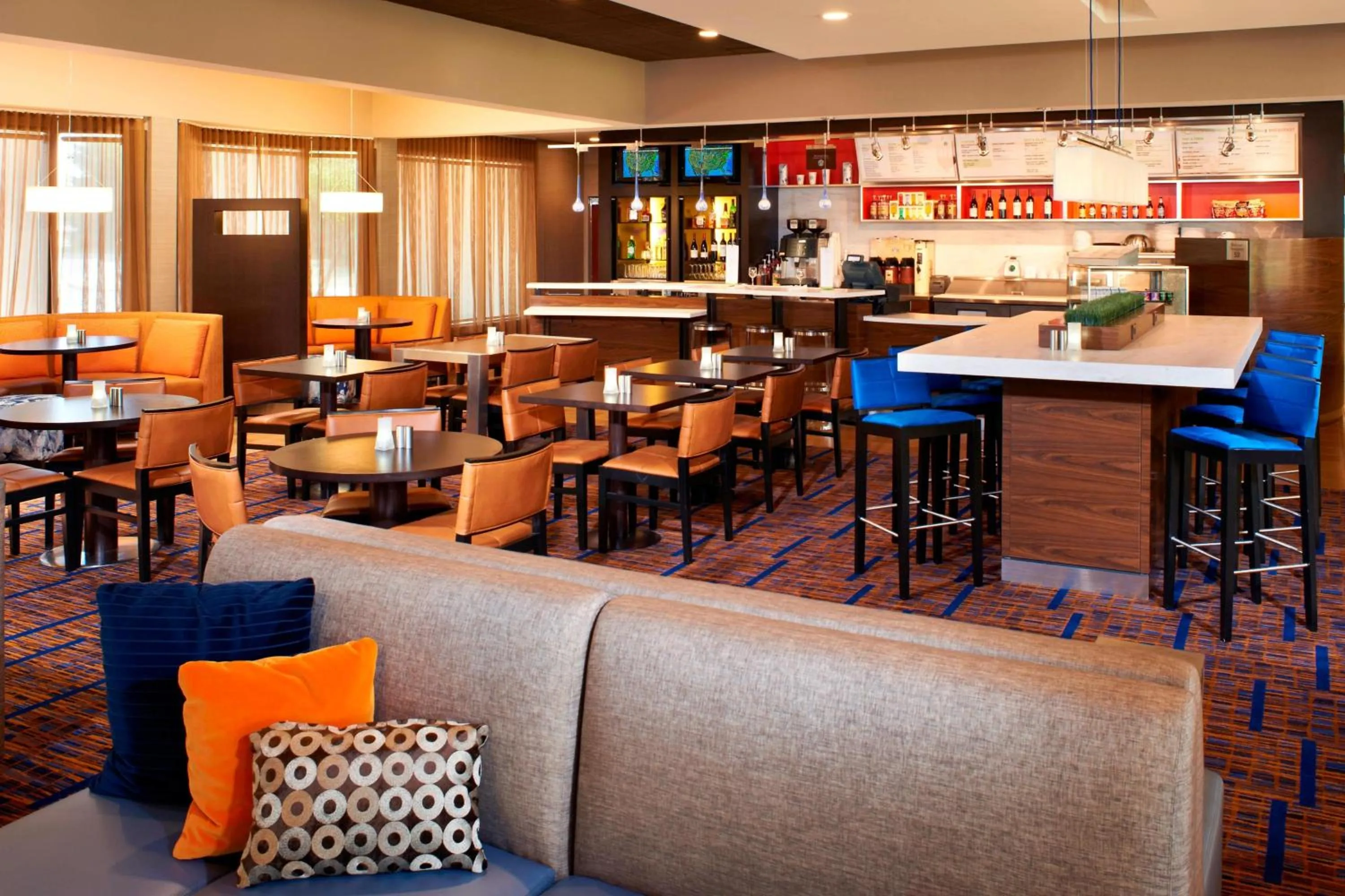 Lobby or reception in Courtyard by Marriott Rockford