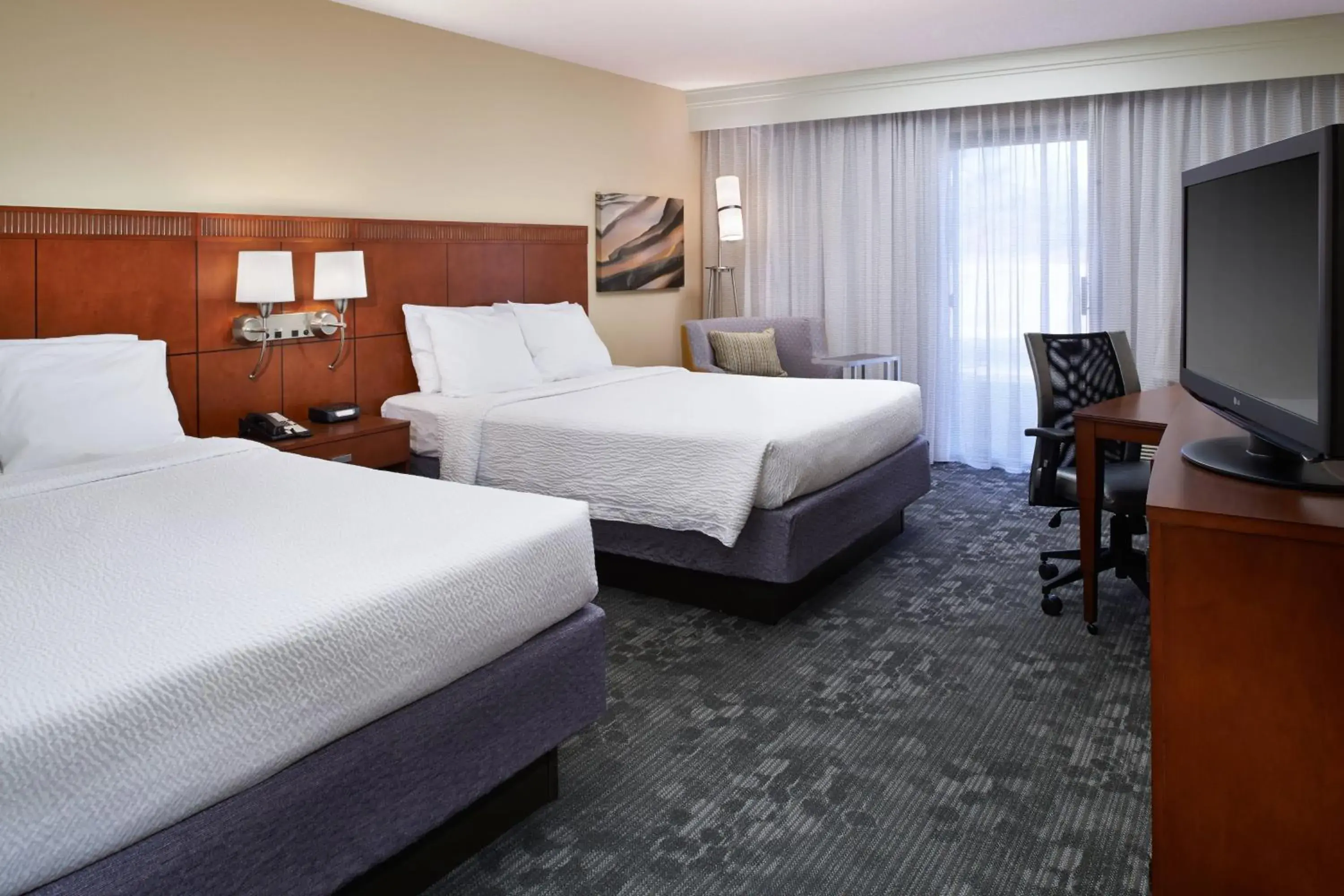 Double Room with Two Double Beds in Courtyard by Marriott Rockford Double Room with Two Double Beds in Courtyard by Marriott Rockford