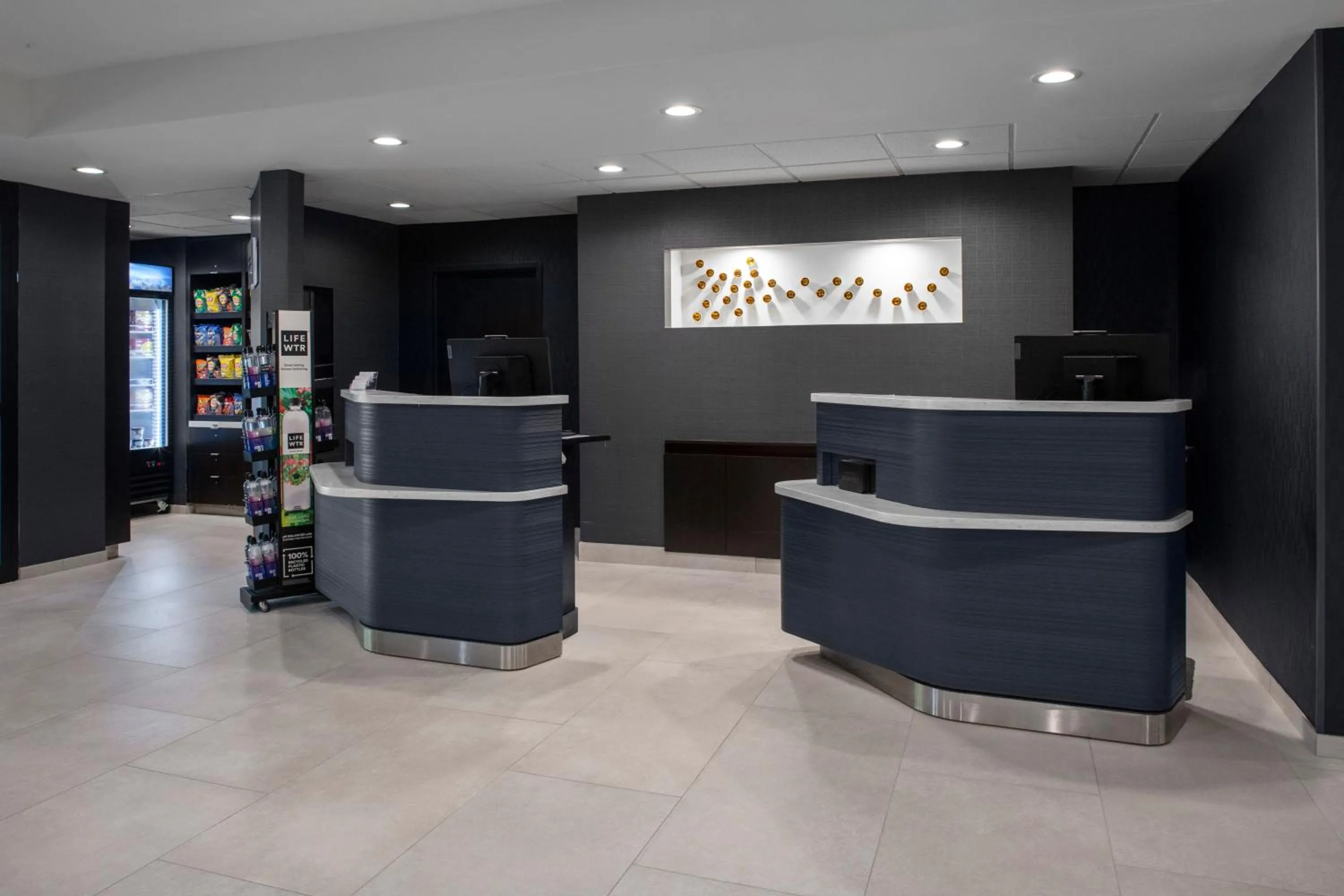 Lobby or reception in Courtyard by Marriott Richmond Northwest