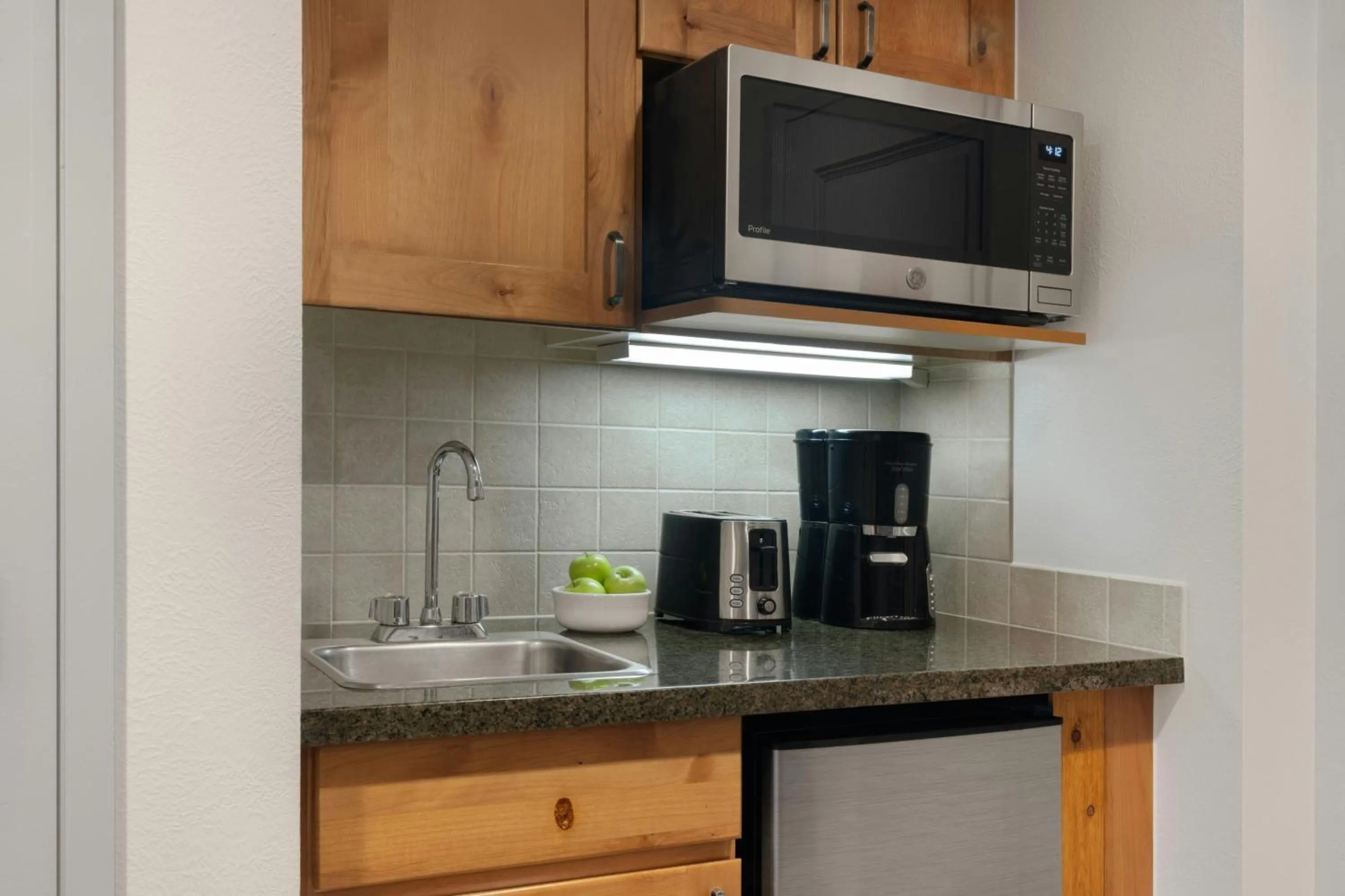 Kitchen or kitchenette in Marriott's Timber Lodge