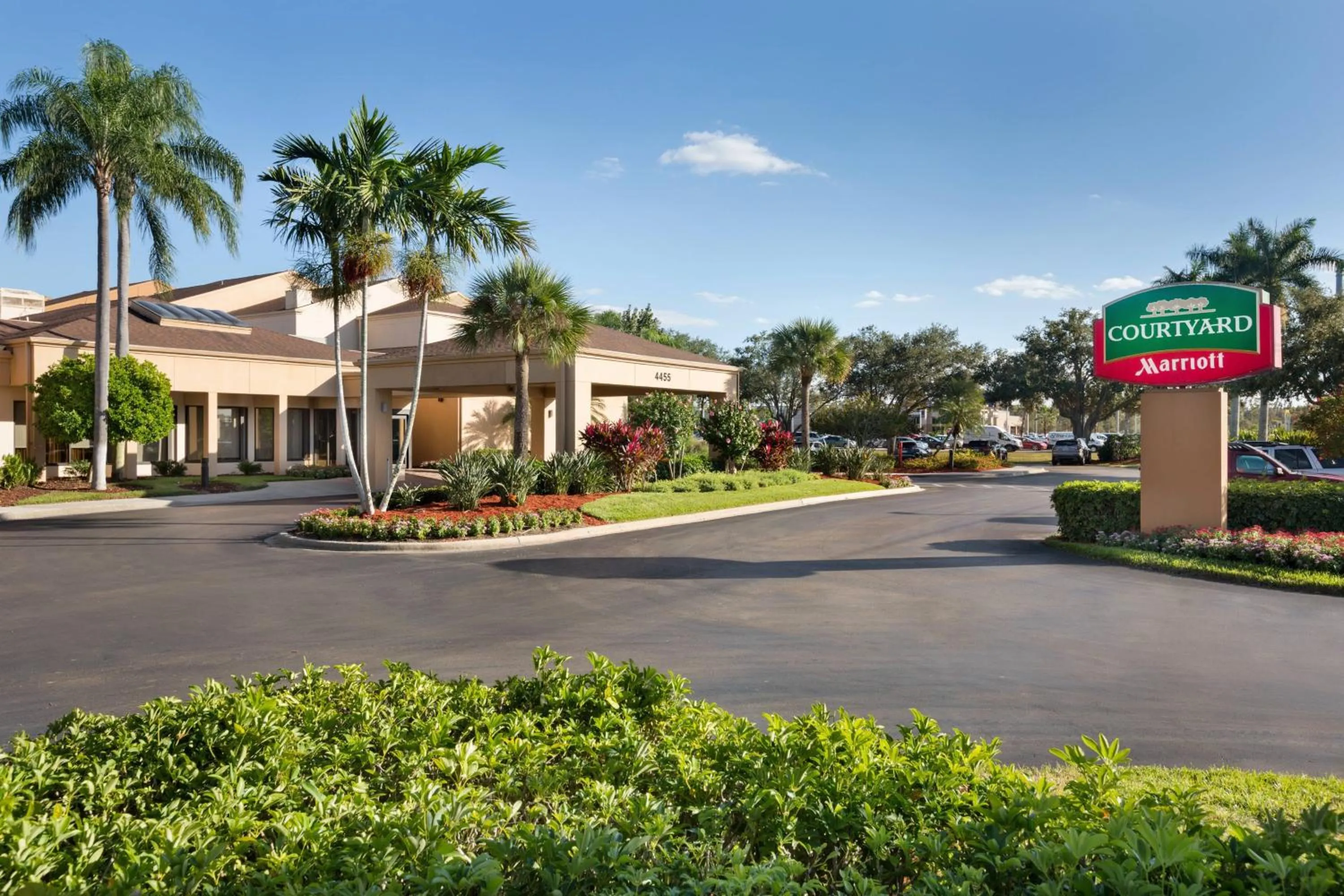 Property building in Courtyard by Marriott Fort Myers Cape Coral