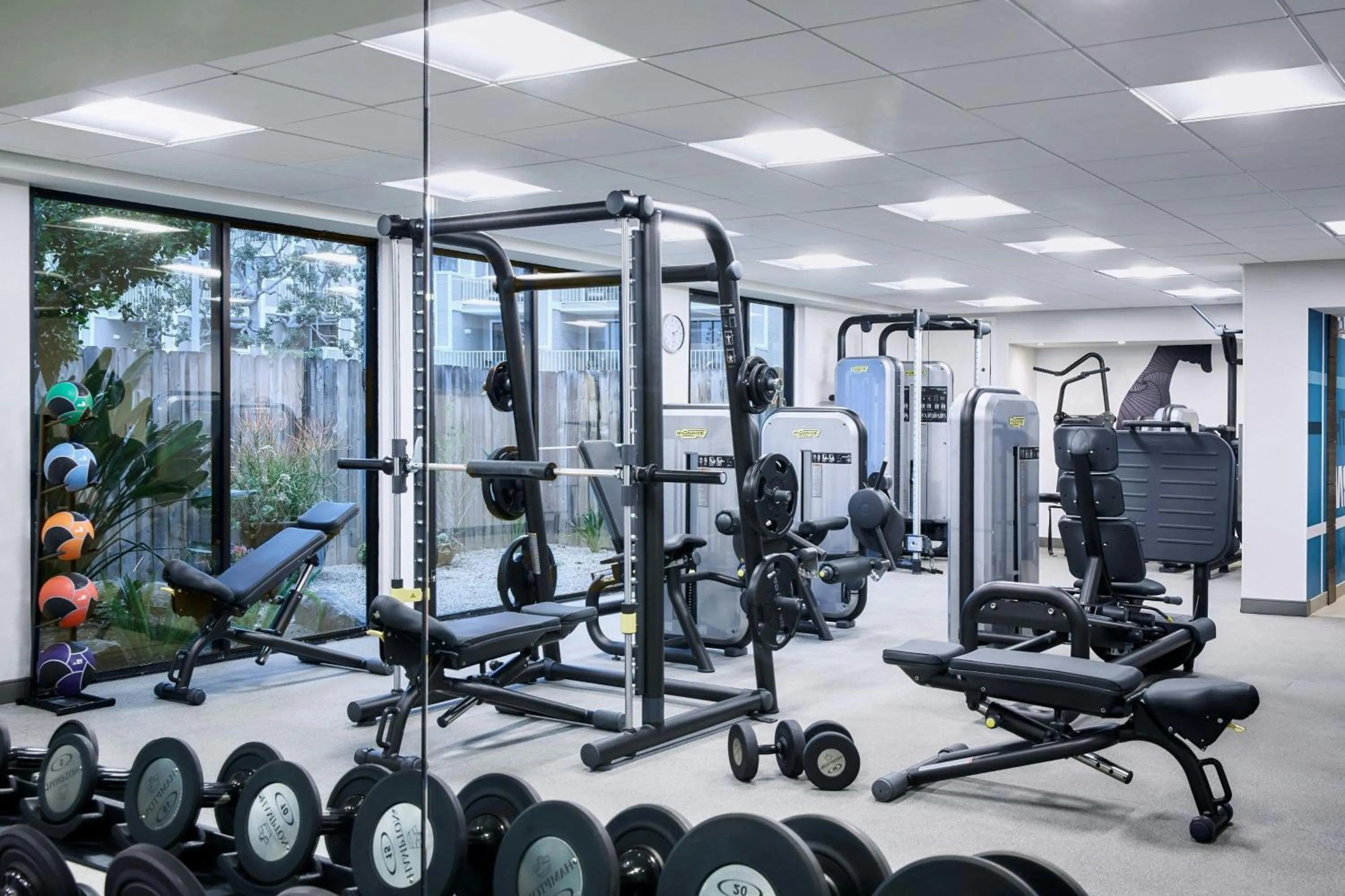 Fitness centre/facilities in Coronado Island Marriott Resort & Spa