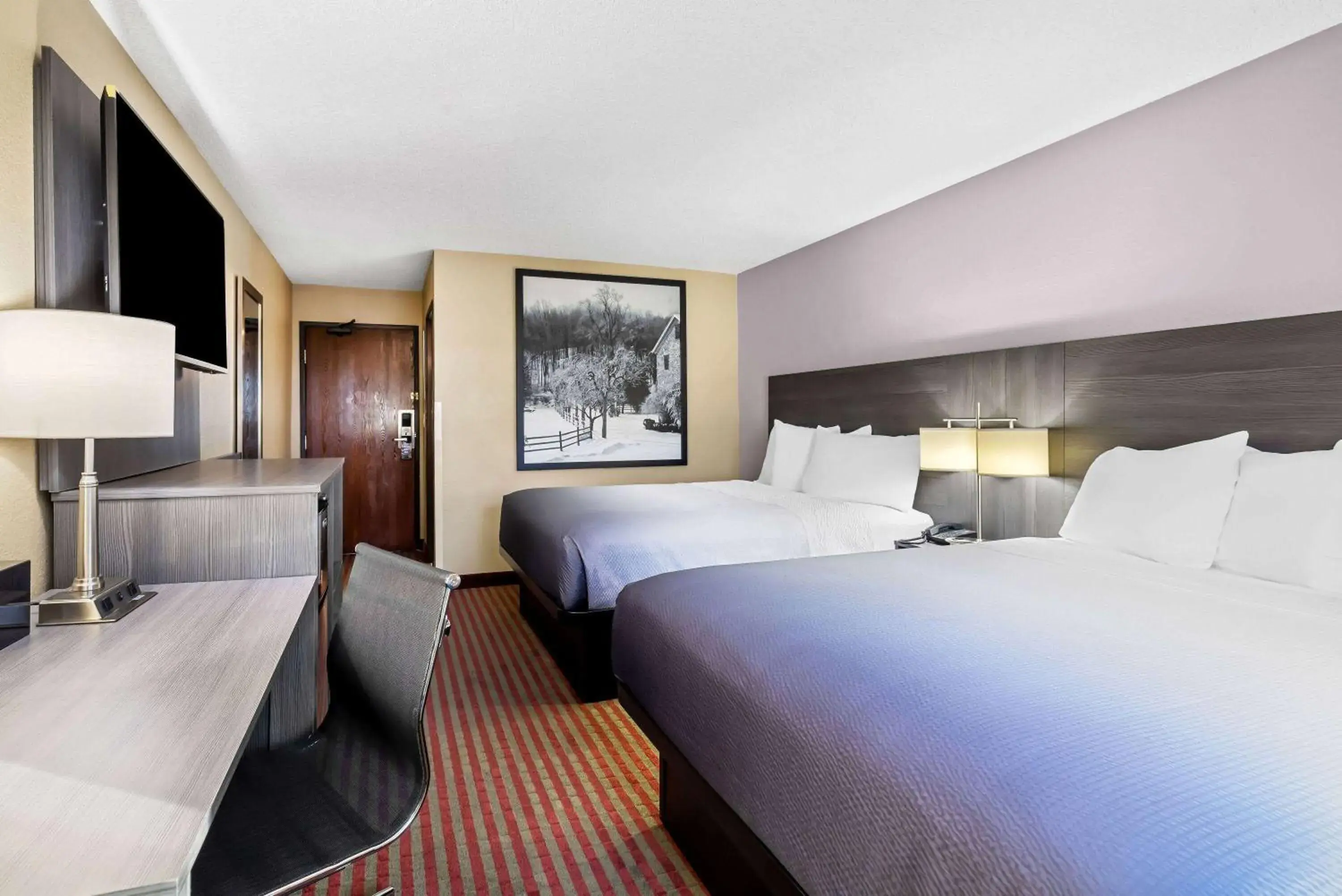 Bed in Super 8 by Wyndham Amsterdam Bed in Super 8 by Wyndham Amsterdam