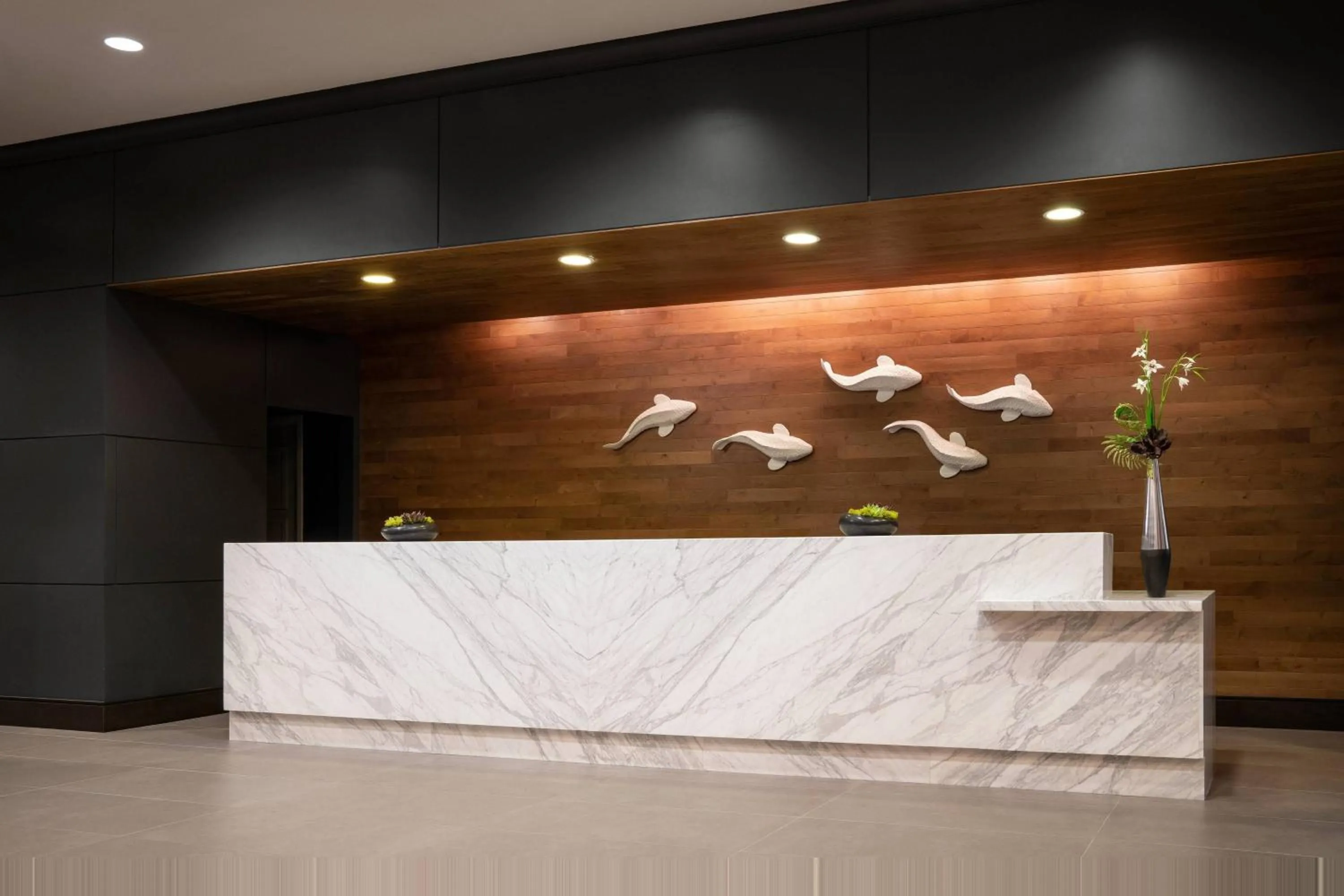 Lobby or reception in Seattle Marriott Redmond