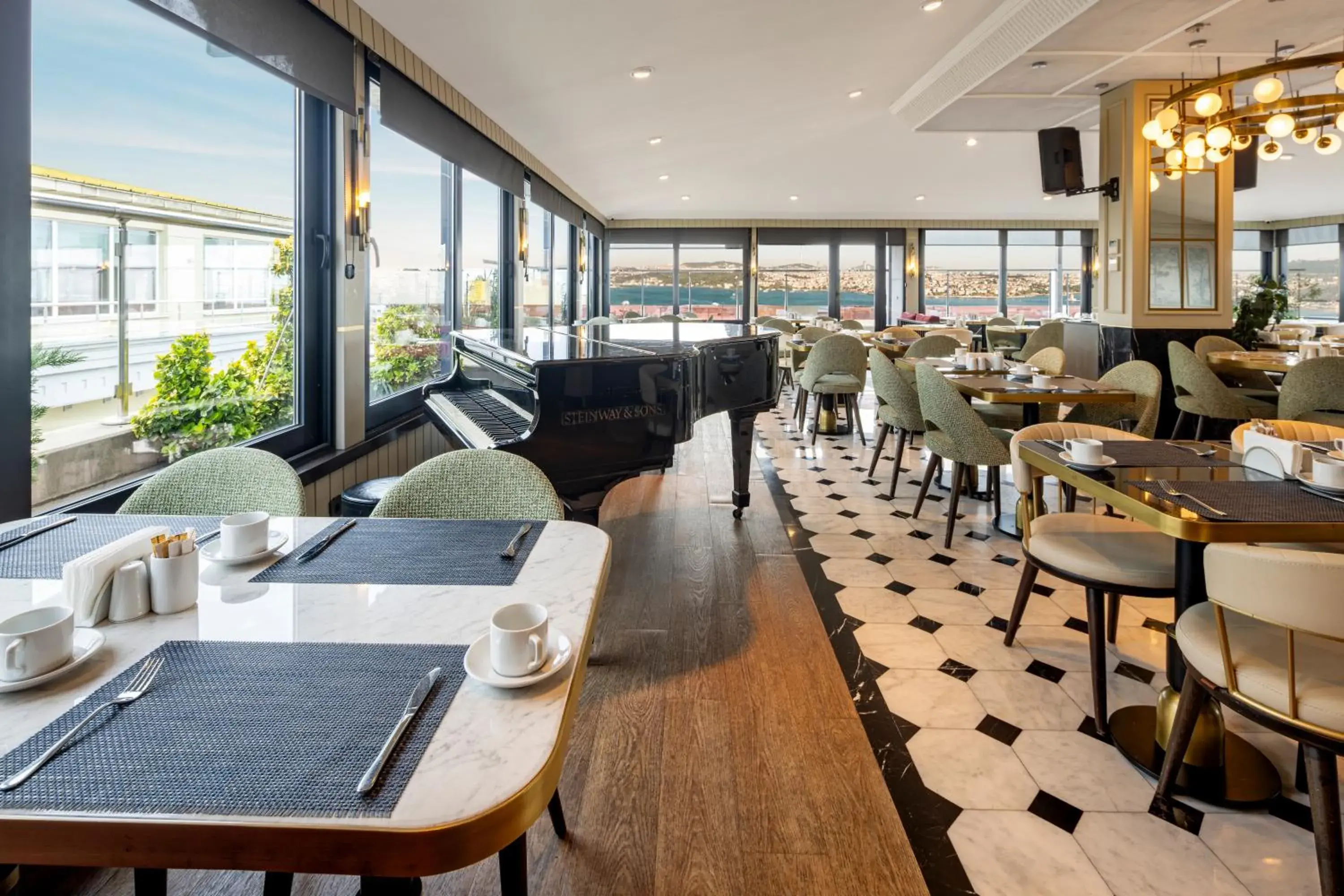 Restaurant/places to eat in AHC Old City Hotel Restaurant/places to eat in AHC Old City Hotel