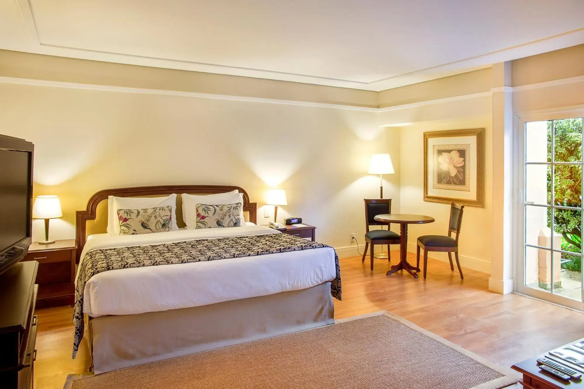 Bed in Royal Palm Plaza Resort Bed in Royal Palm Plaza Resort