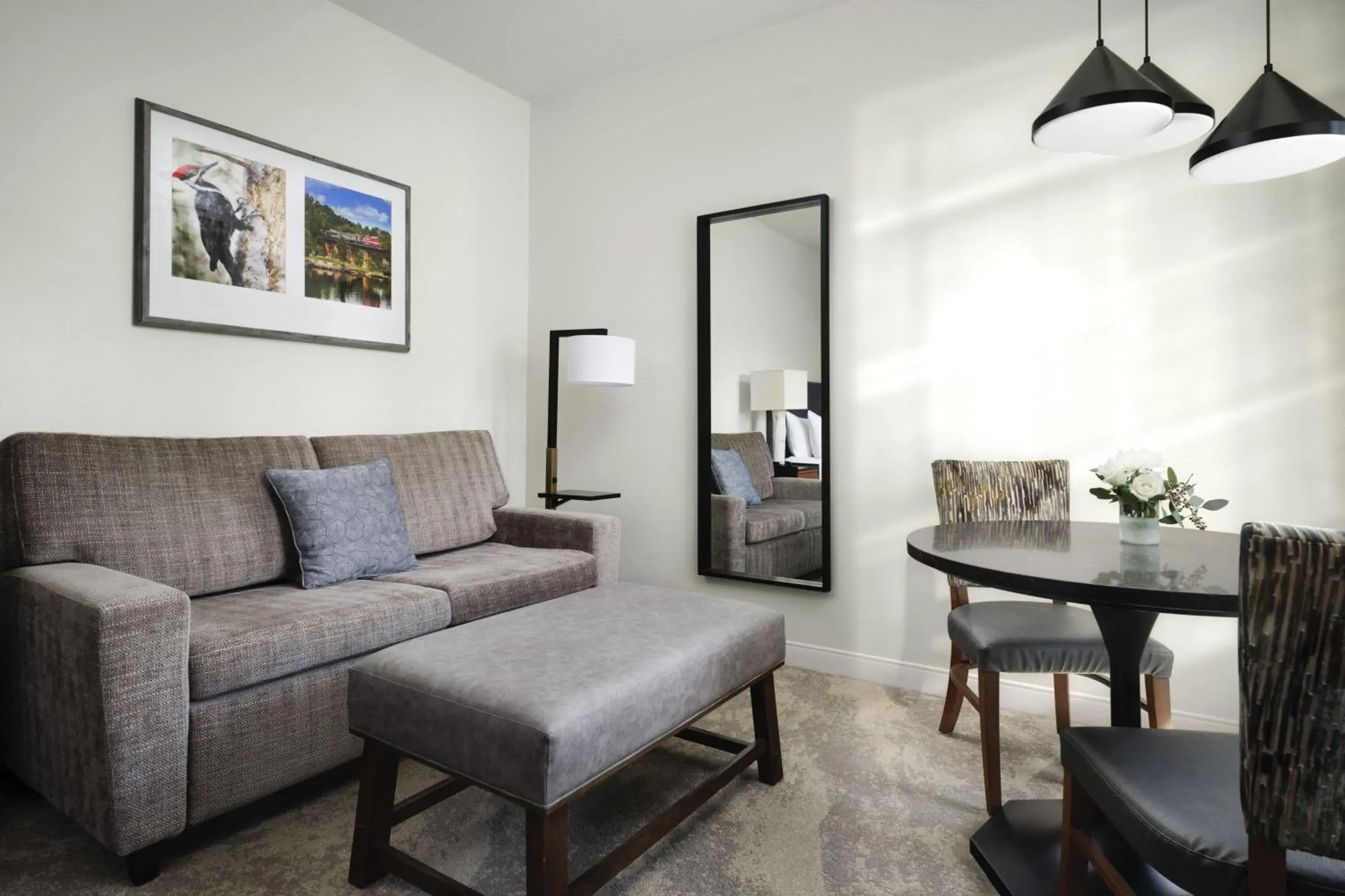 King Room with Sofa Bed in Marriott's Willow Ridge Lodge King Room with Sofa Bed in Marriott's Willow Ridge Lodge