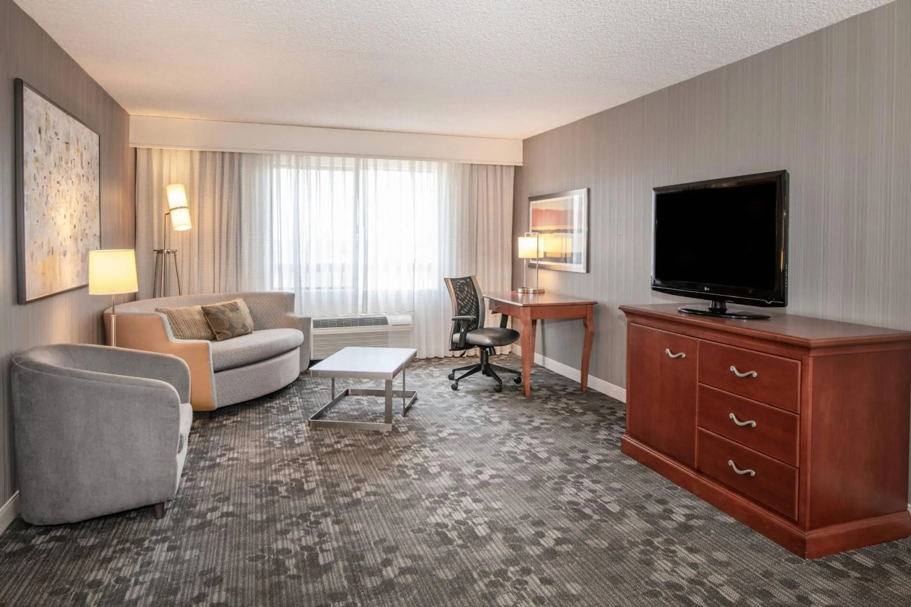 King Room with Sofa Bed in Courtyard by Marriott Newark Silicon Valley King Room with Sofa Bed in Courtyard by Marriott Newark Silicon Valley