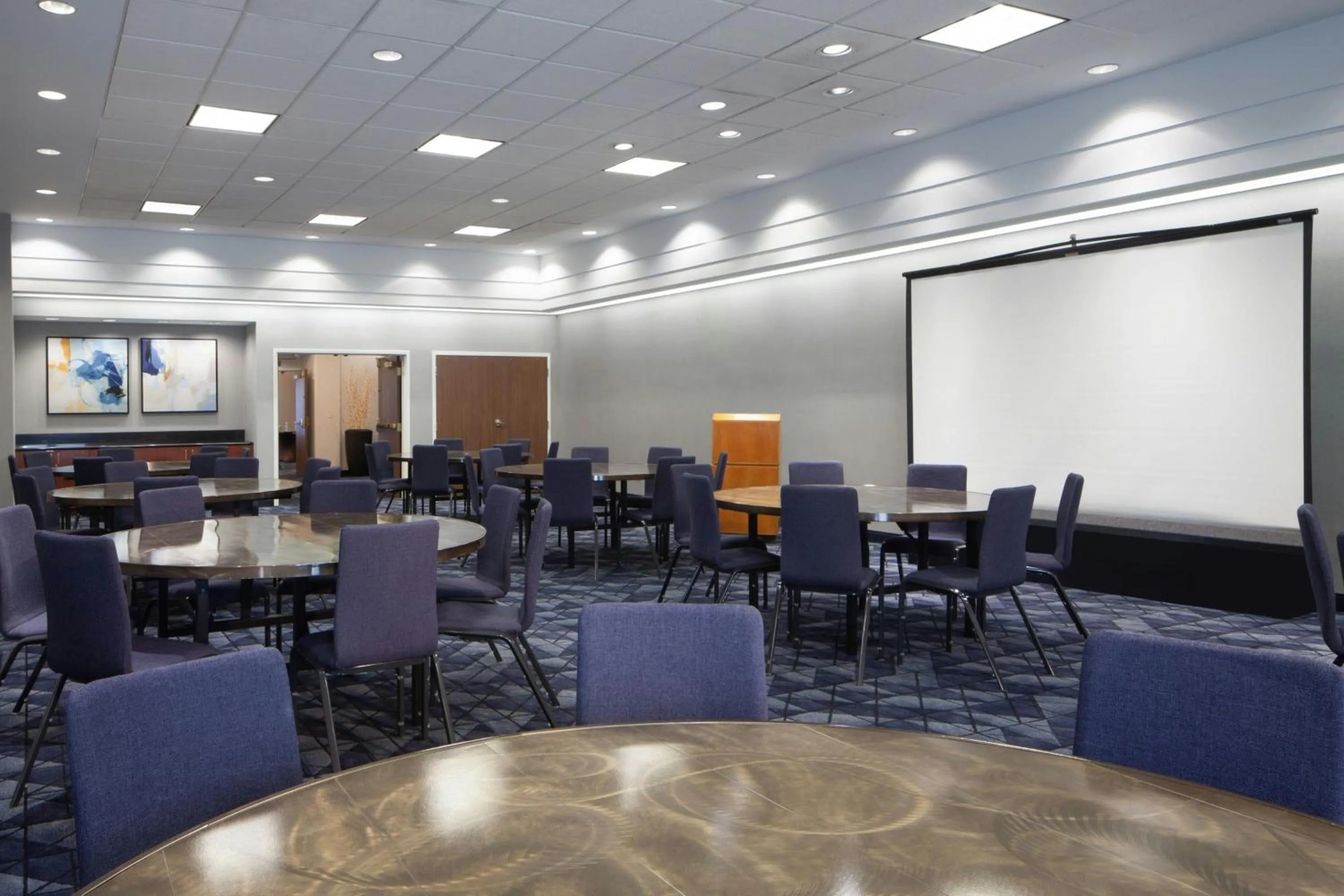 Meeting/conference room in Courtyard by Marriott Newark Silicon Valley