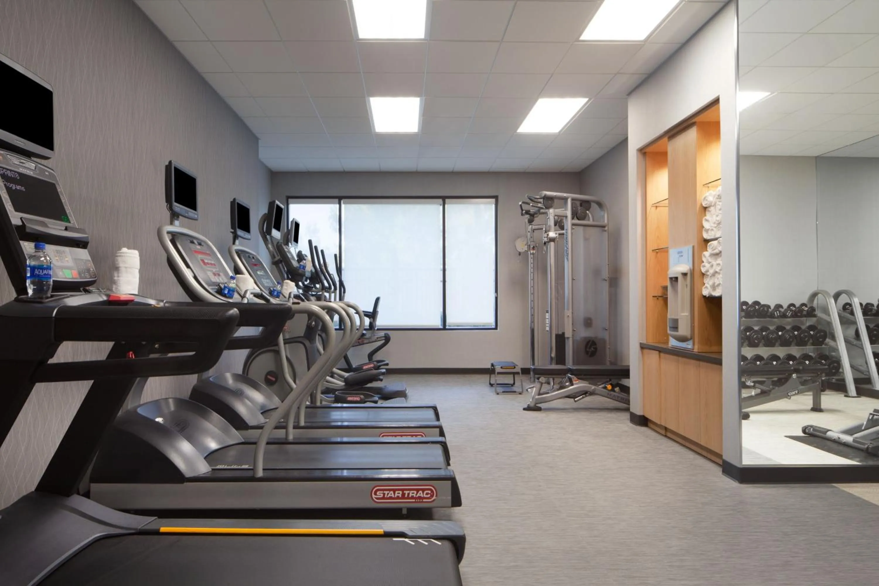 Fitness centre/facilities in Courtyard by Marriott Newark Silicon Valley