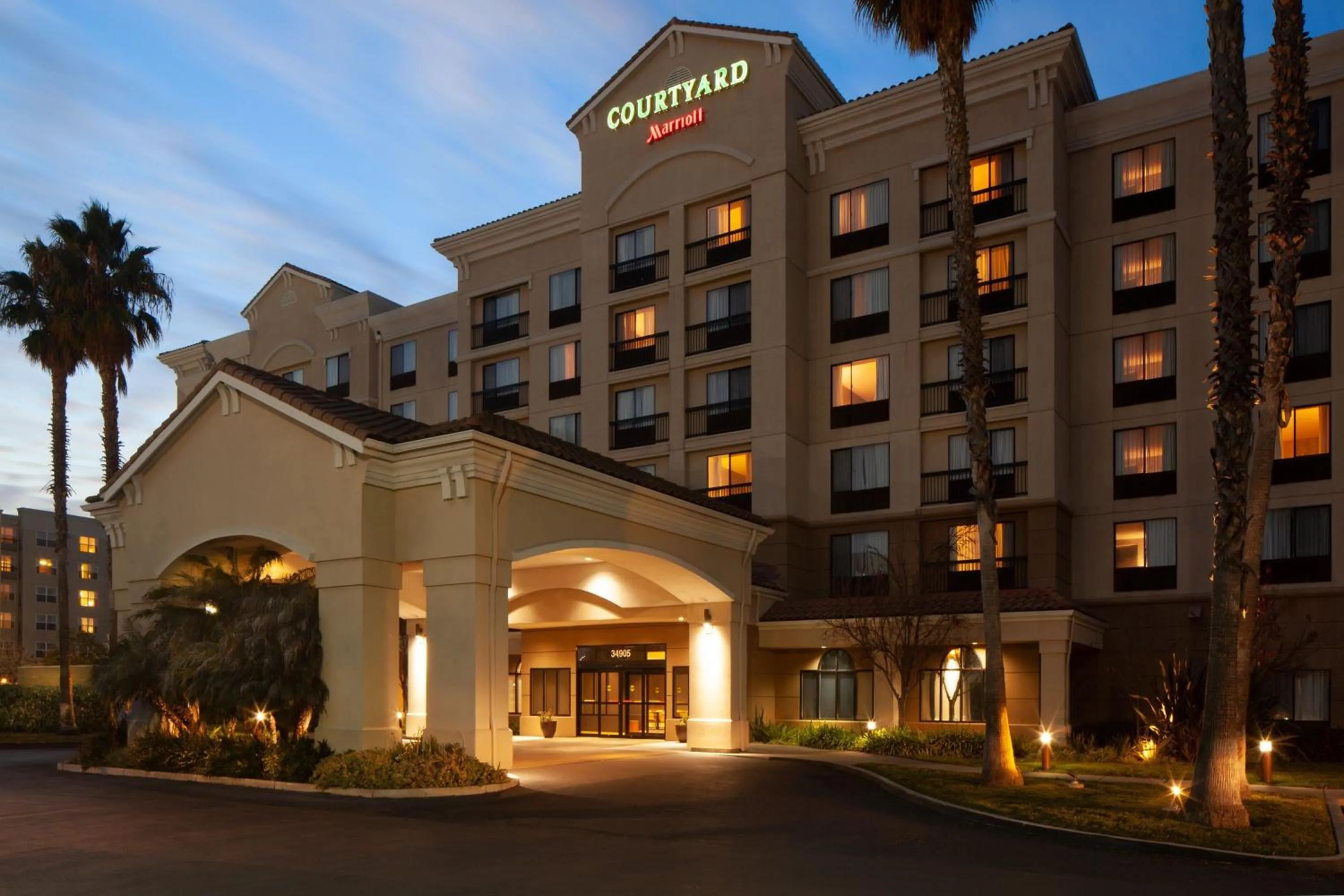Property building in Courtyard by Marriott Newark Silicon Valley