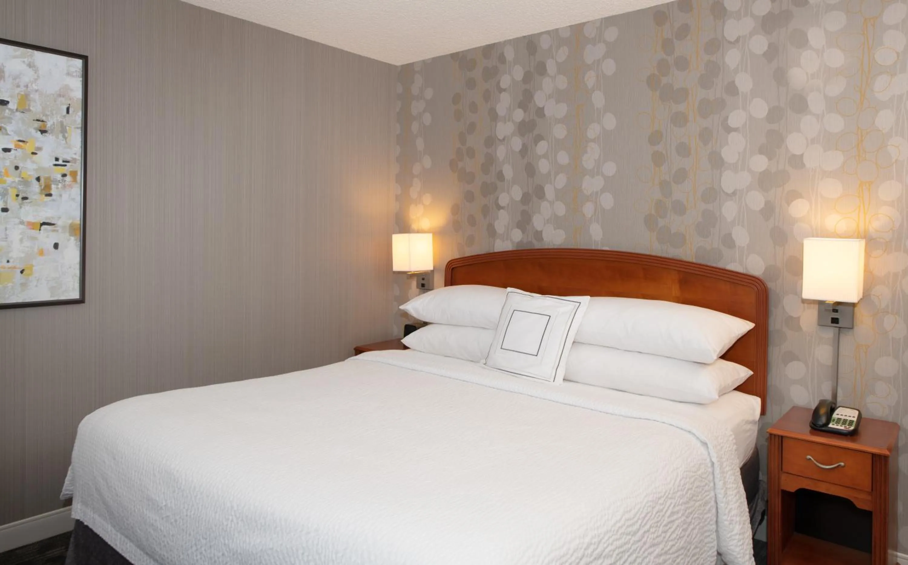 Bedroom, Bed in Courtyard by Marriott Newark Silicon Valley