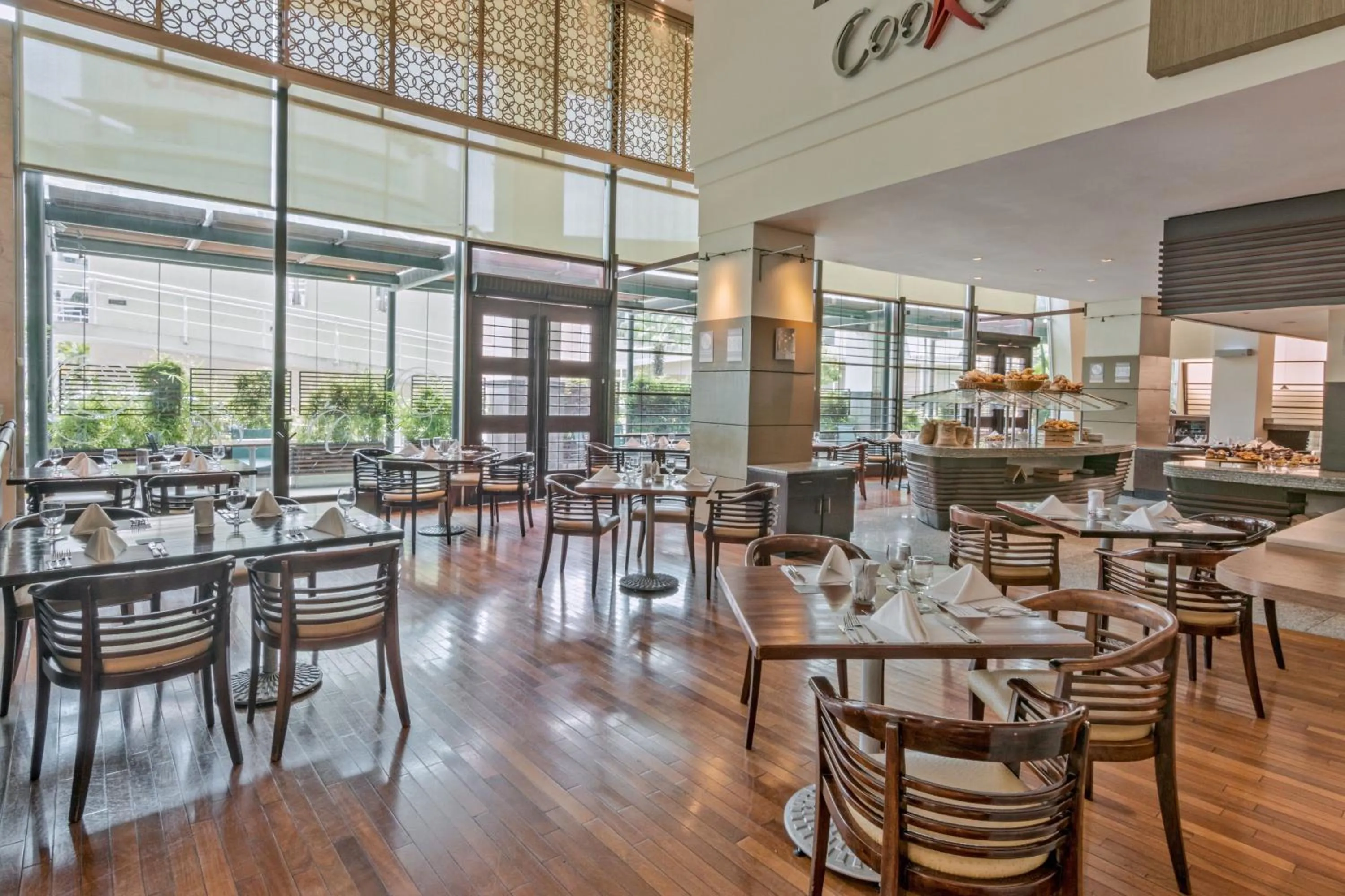 Restaurant/places to eat in Sheraton Guayaquil