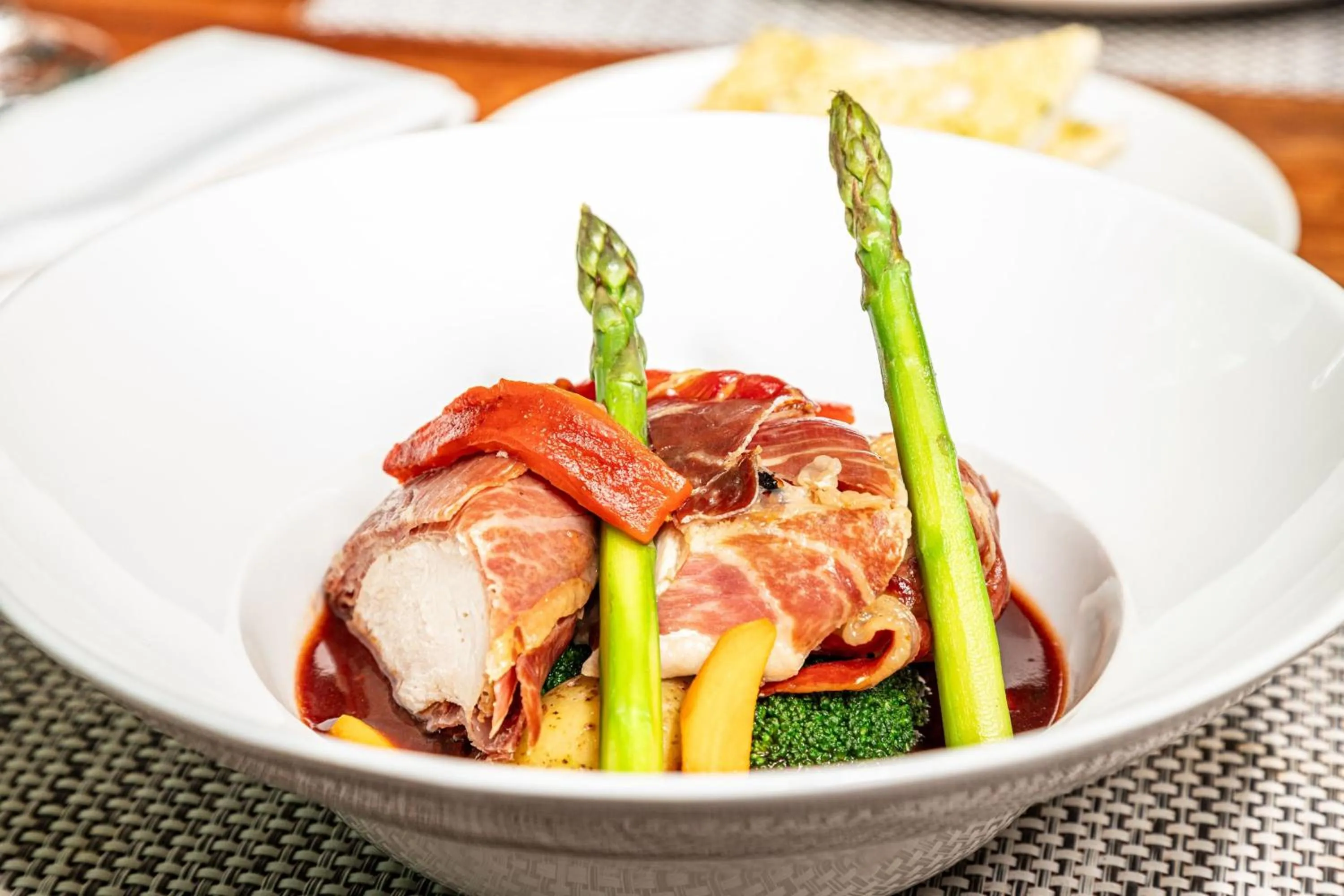 Restaurant/places to eat in Sheraton Guayaquil