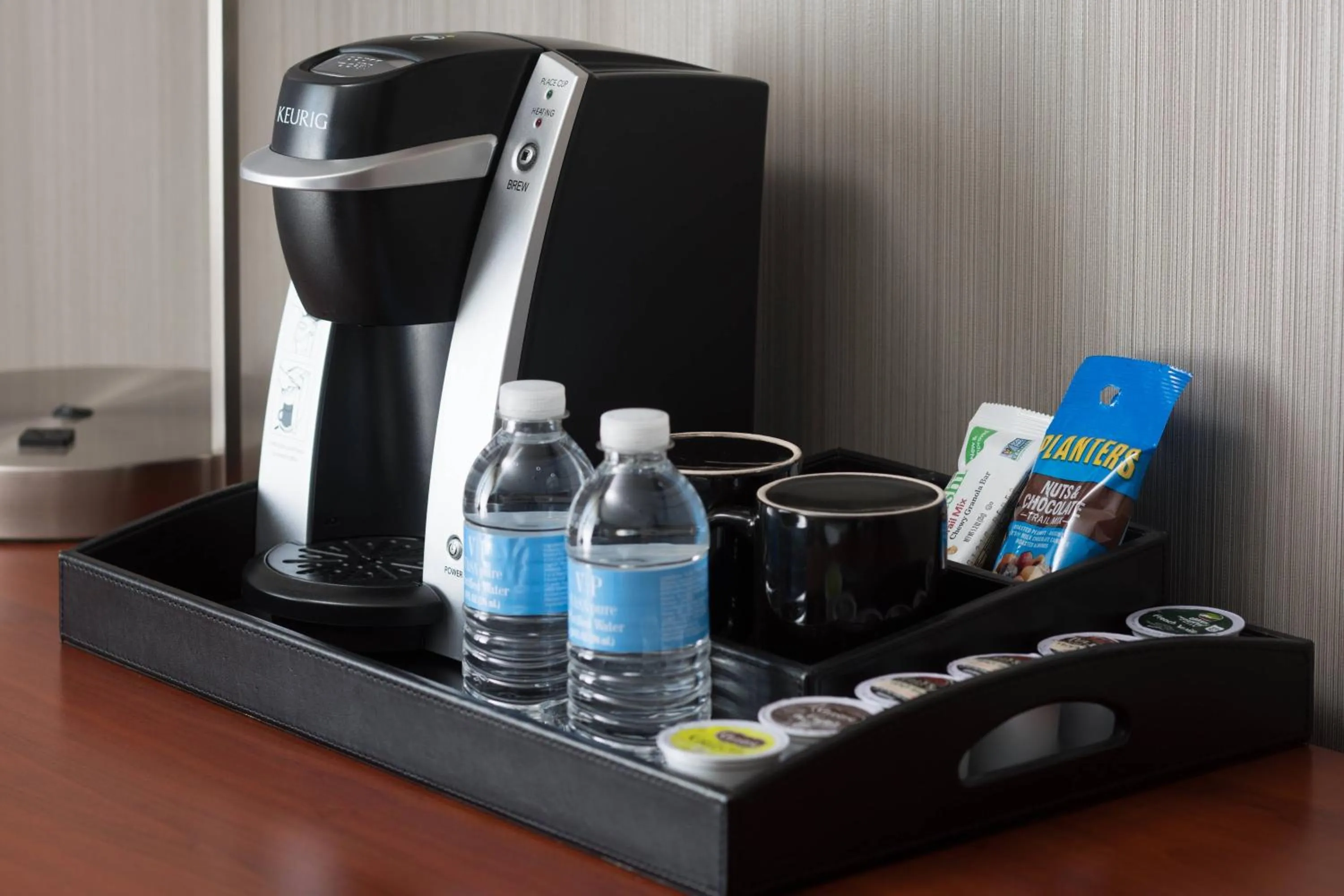 Photo of the whole room in Courtyard Milpitas Silicon Valley