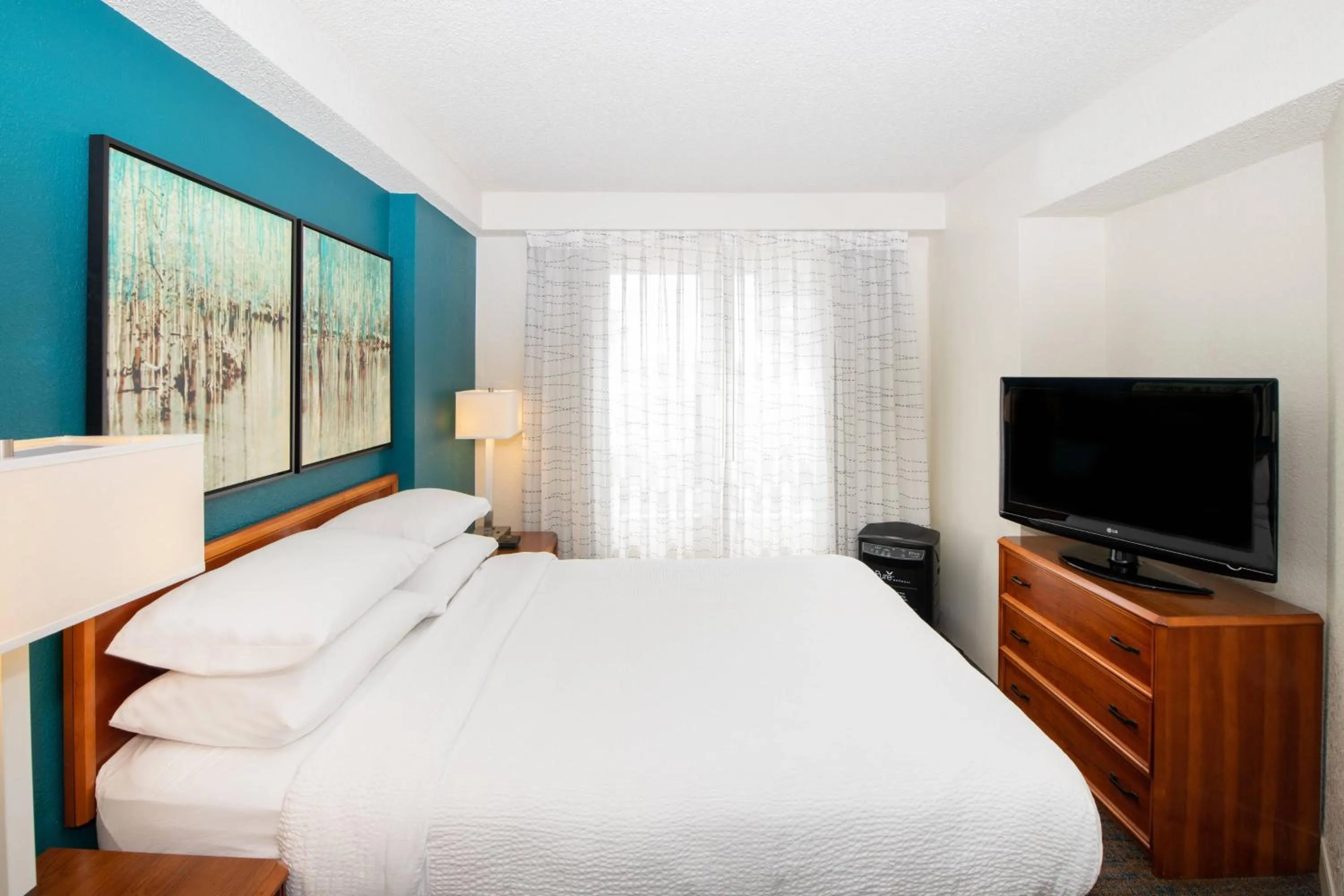 Bedroom, Bed in Residence Inn by Marriott Newark Silicon Valley