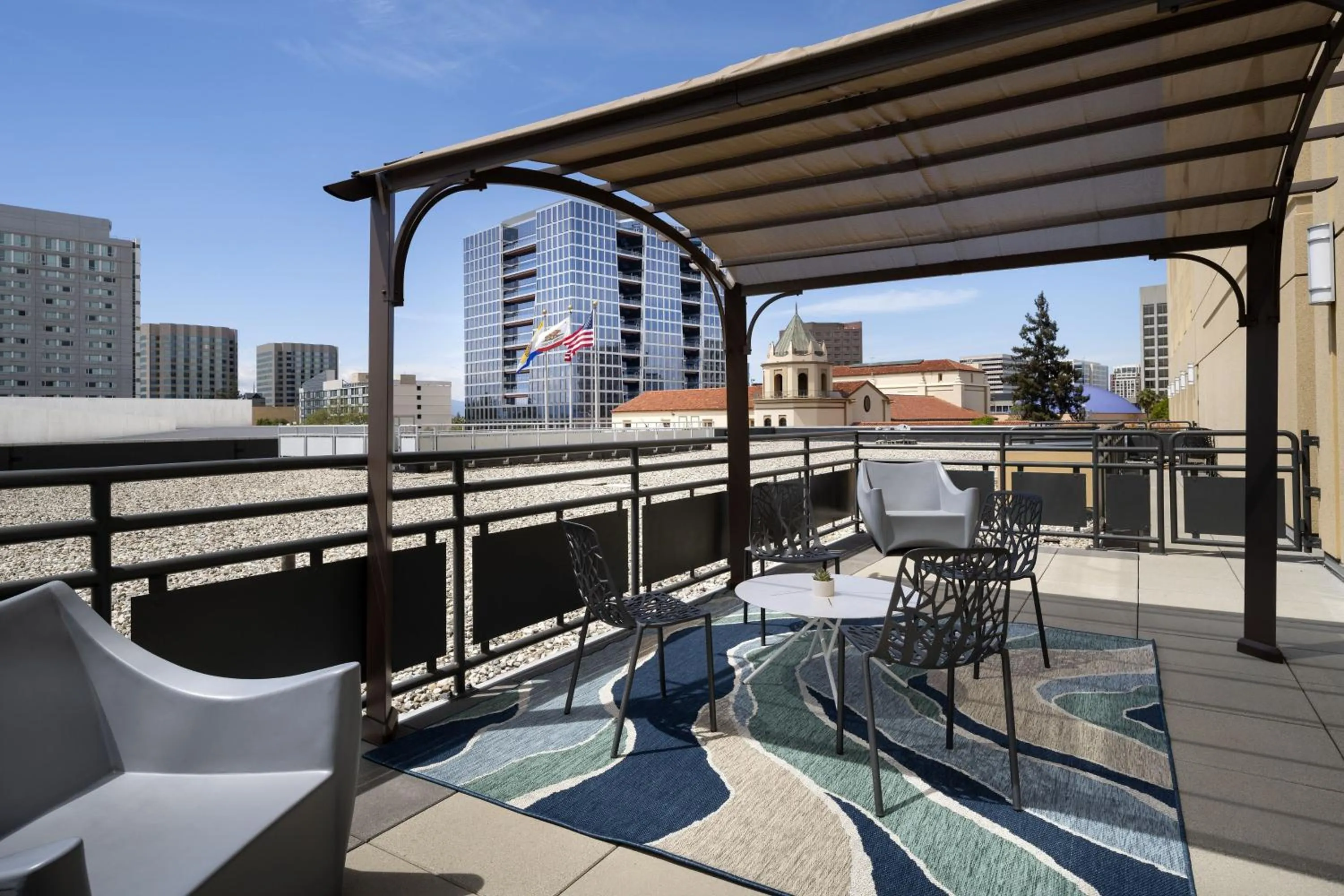 Photo of the whole room in San Jose Marriott