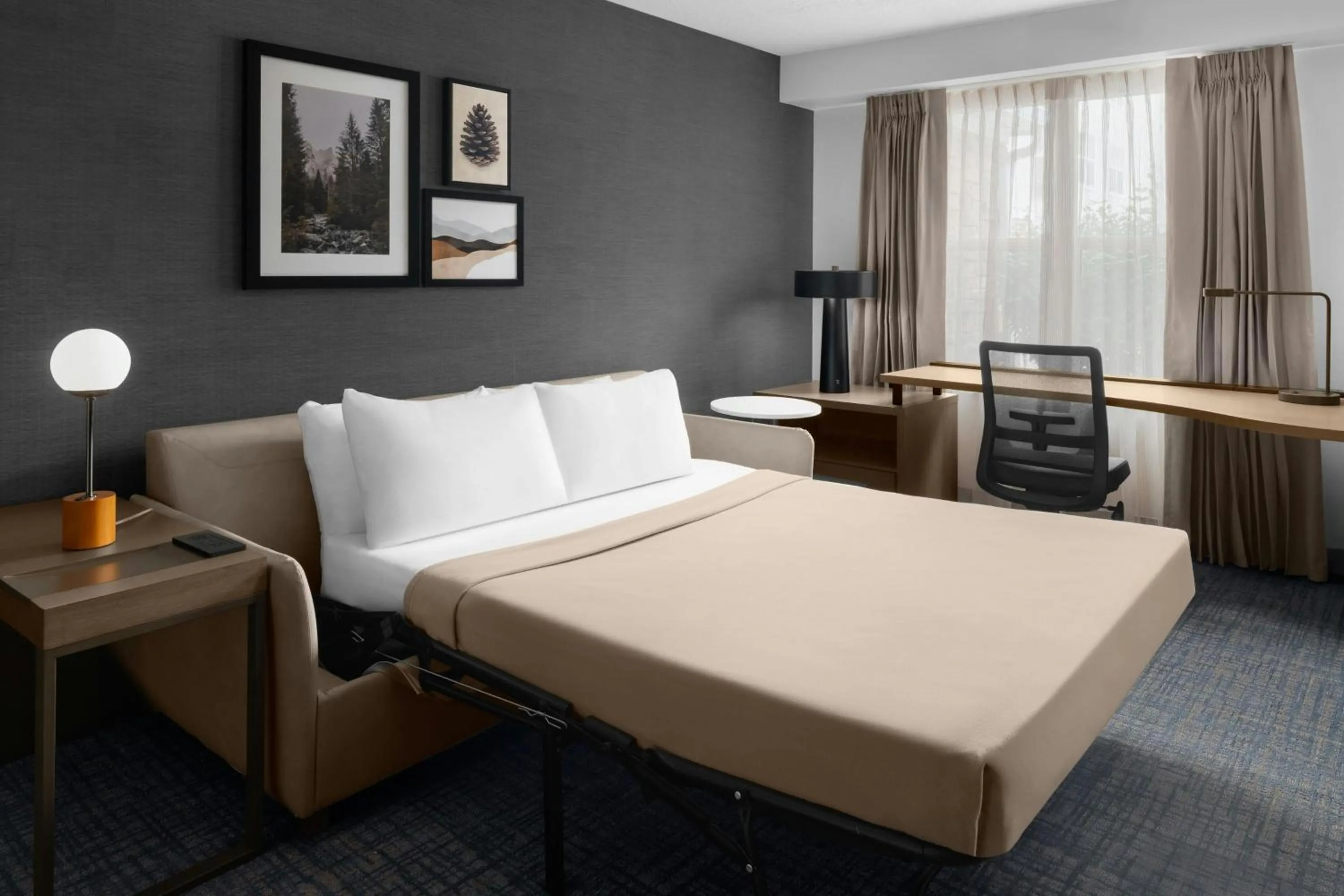 Photo of the whole room, Bed in Residence Inn Salt Lake City Cottonwood