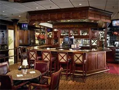 Restaurant/places to eat in Molly Pitcher Inn Restaurant/places to eat in Molly Pitcher Inn