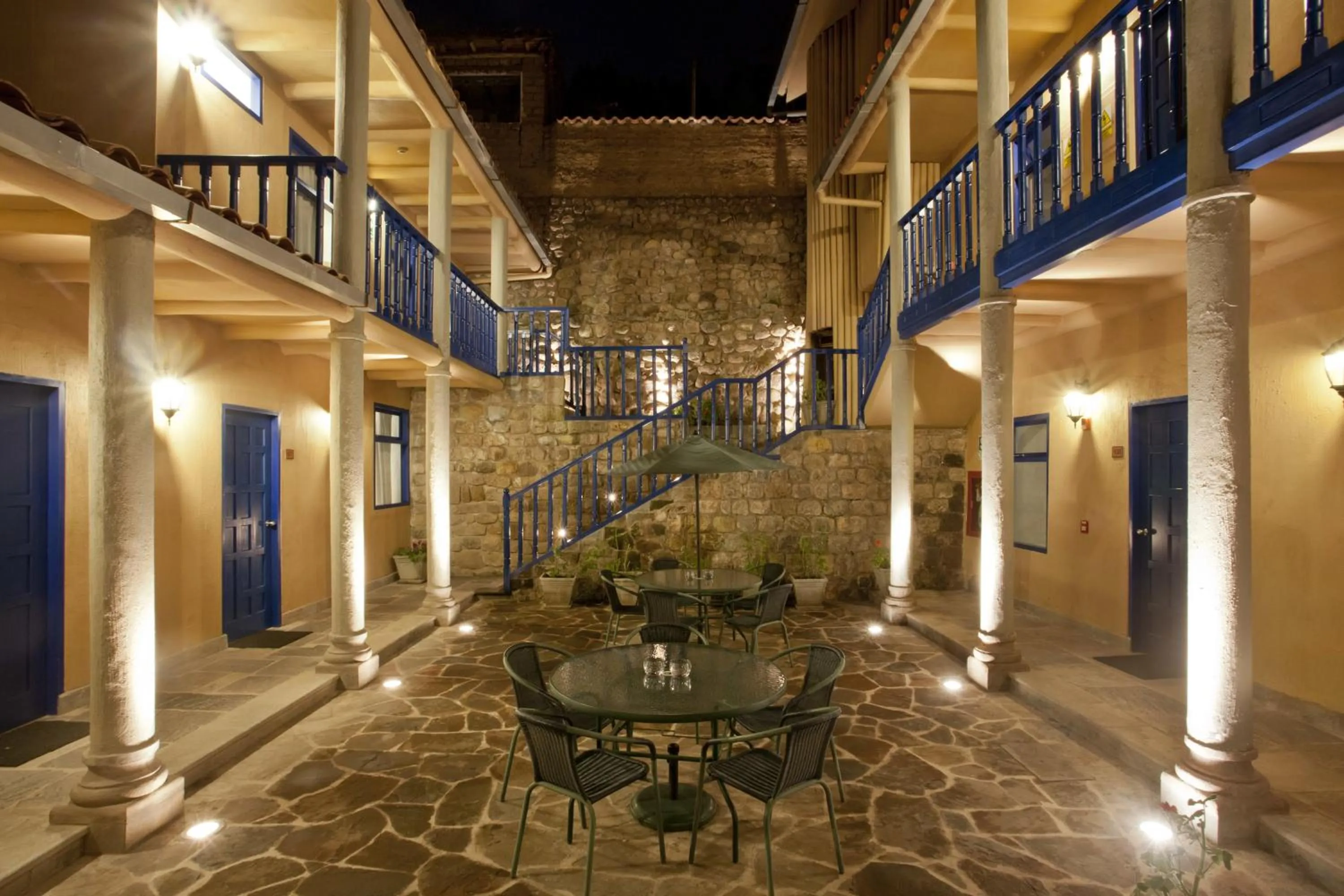 Patio in Tierra Viva Cusco Saphi Hotel