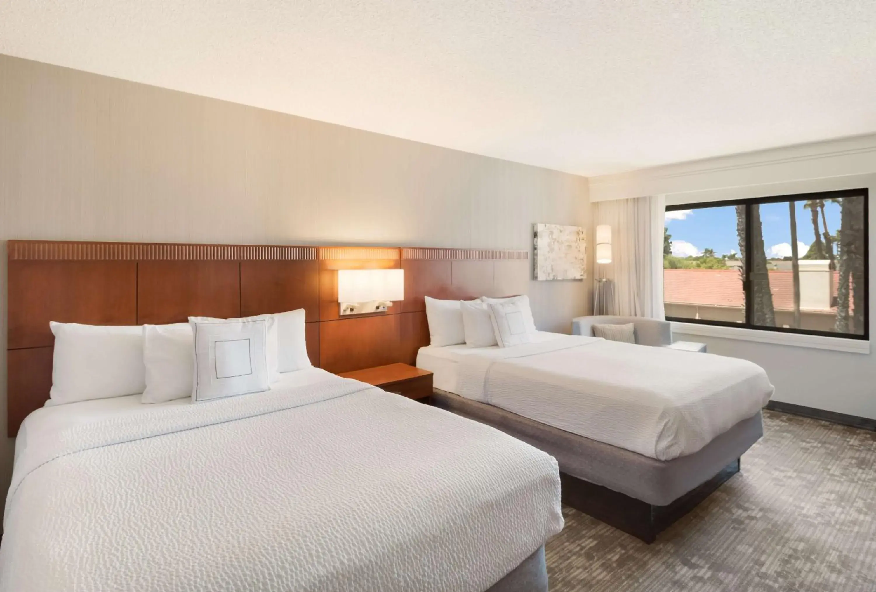 Bedroom, Bed in Sonesta Select Huntington Beach Fountain Valley Bedroom, Bed in Sonesta Select Huntington Beach Fountain Valley