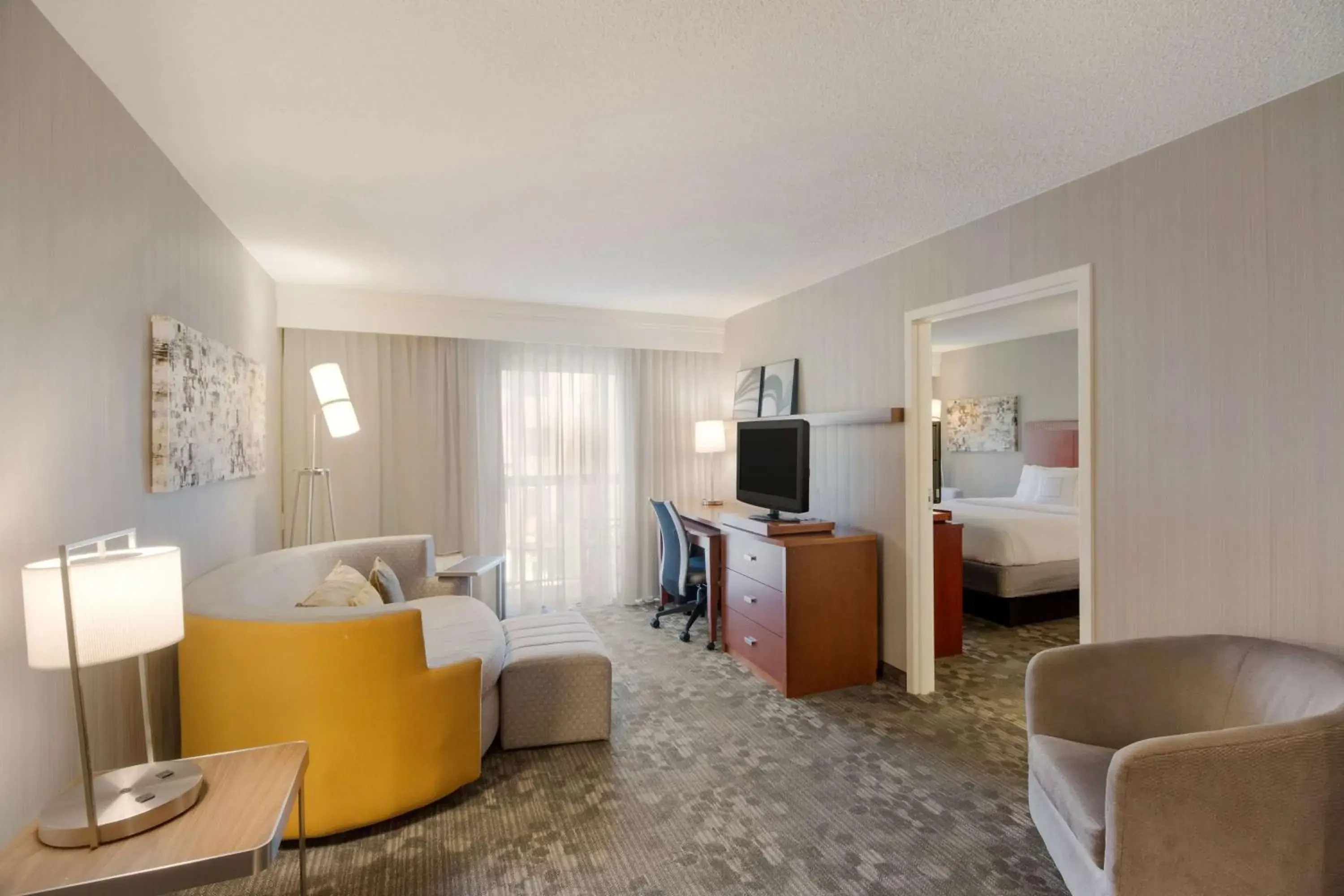 Photo of the whole room, Bed in Sonesta Select Huntington Beach Fountain Valley Photo of the whole room, Bed in Sonesta Select Huntington Beach Fountain Valley