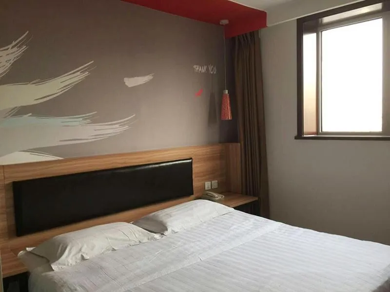 Bed in Thank Inn Chain Hotel Tianjin Jixian Zhongchang Road