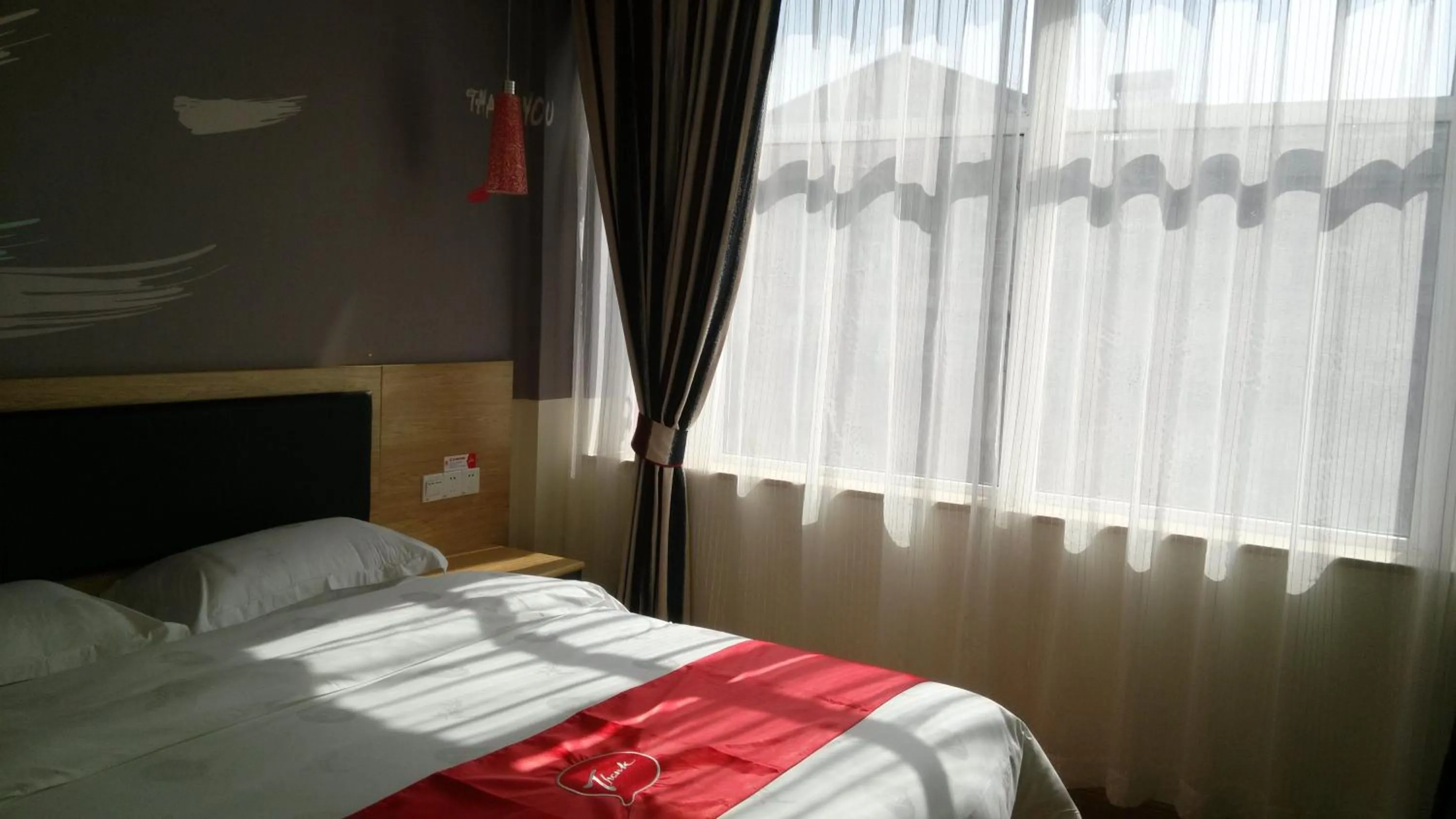 Bed in Thank Inn Chain Hotel Jiangxi Fuzhou Linchuan District Laowuhuang Palace Bus Station