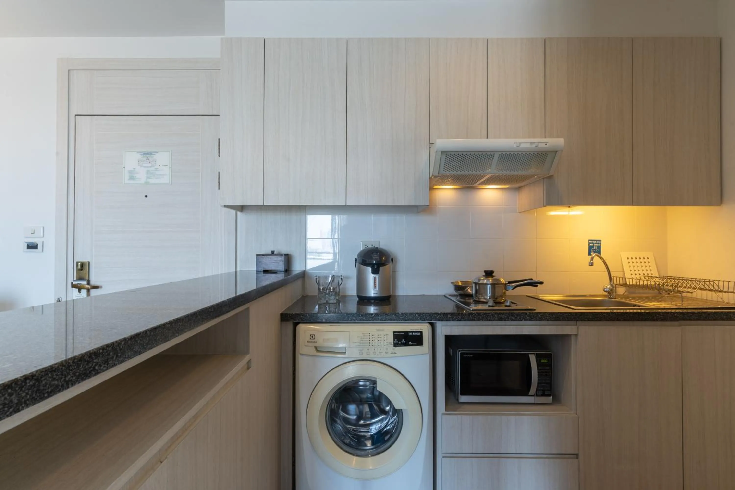 Coffee/tea facilities in Kantary Bay Hotel And Serviced Apartments Sriracha