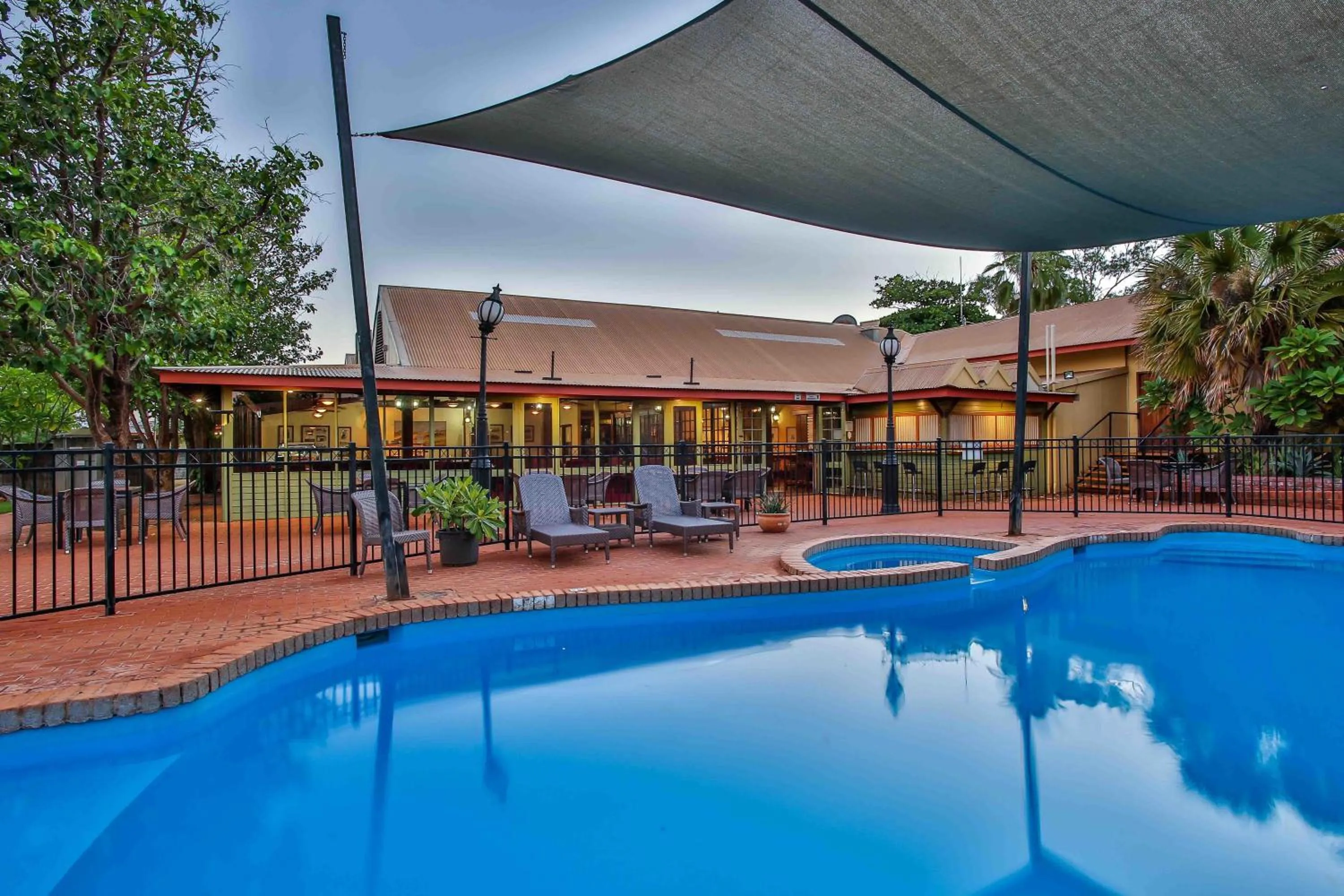 Swimming pool in Kimberley Hotel