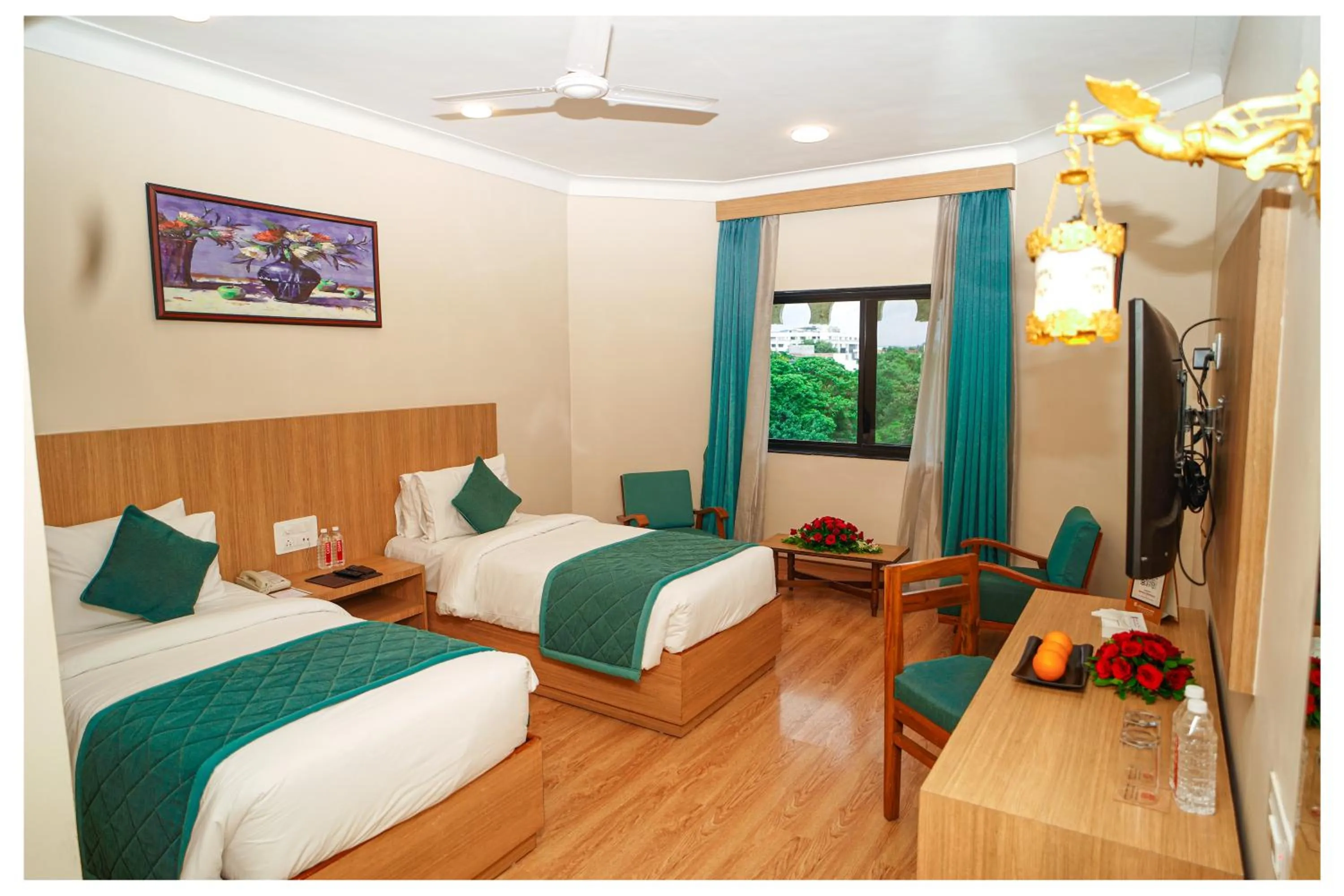 Bedroom, Bed in Ambassador Ajanta Hotel, Aurangabad