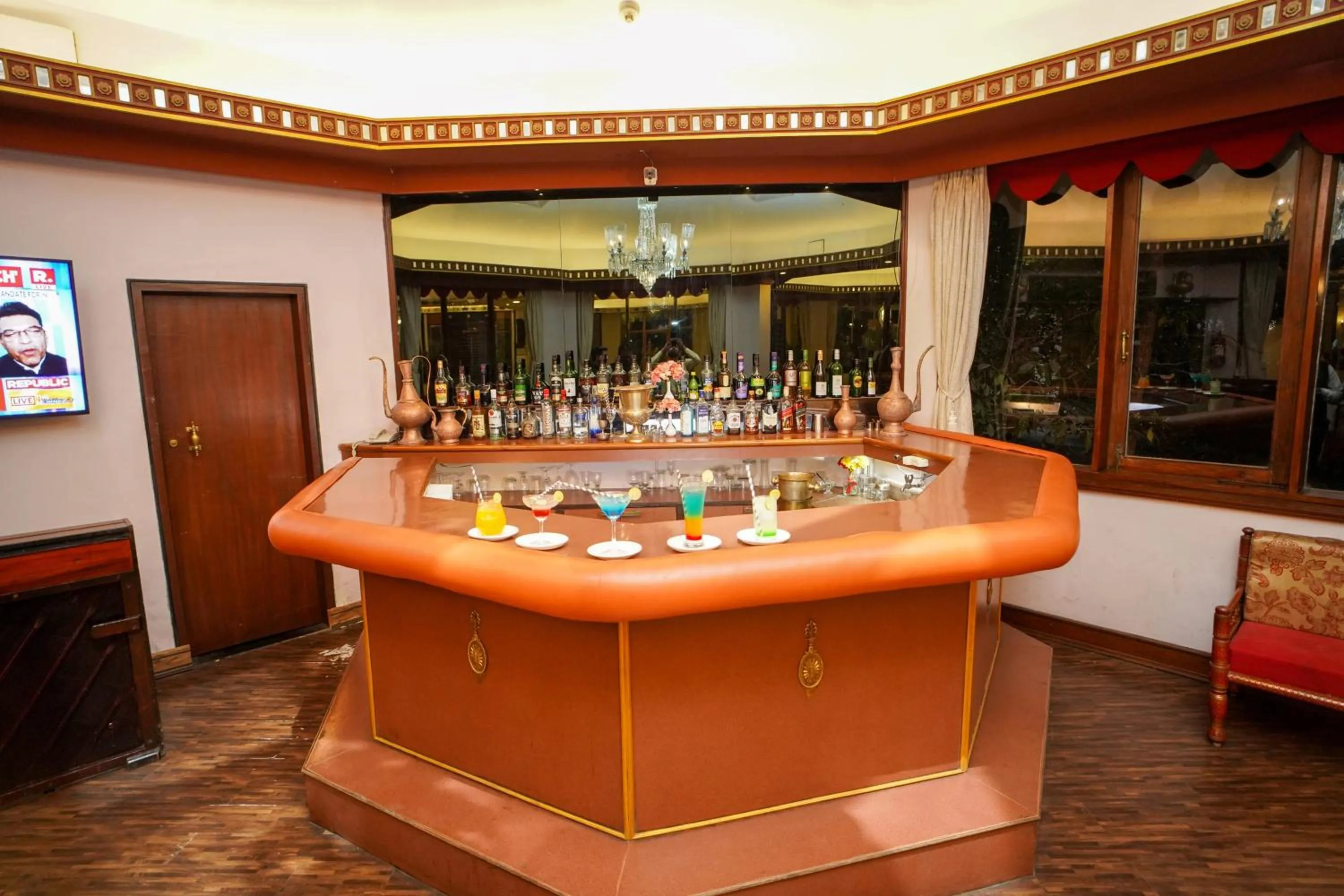 Lounge or bar in Ambassador Ajanta Hotel, Aurangabad