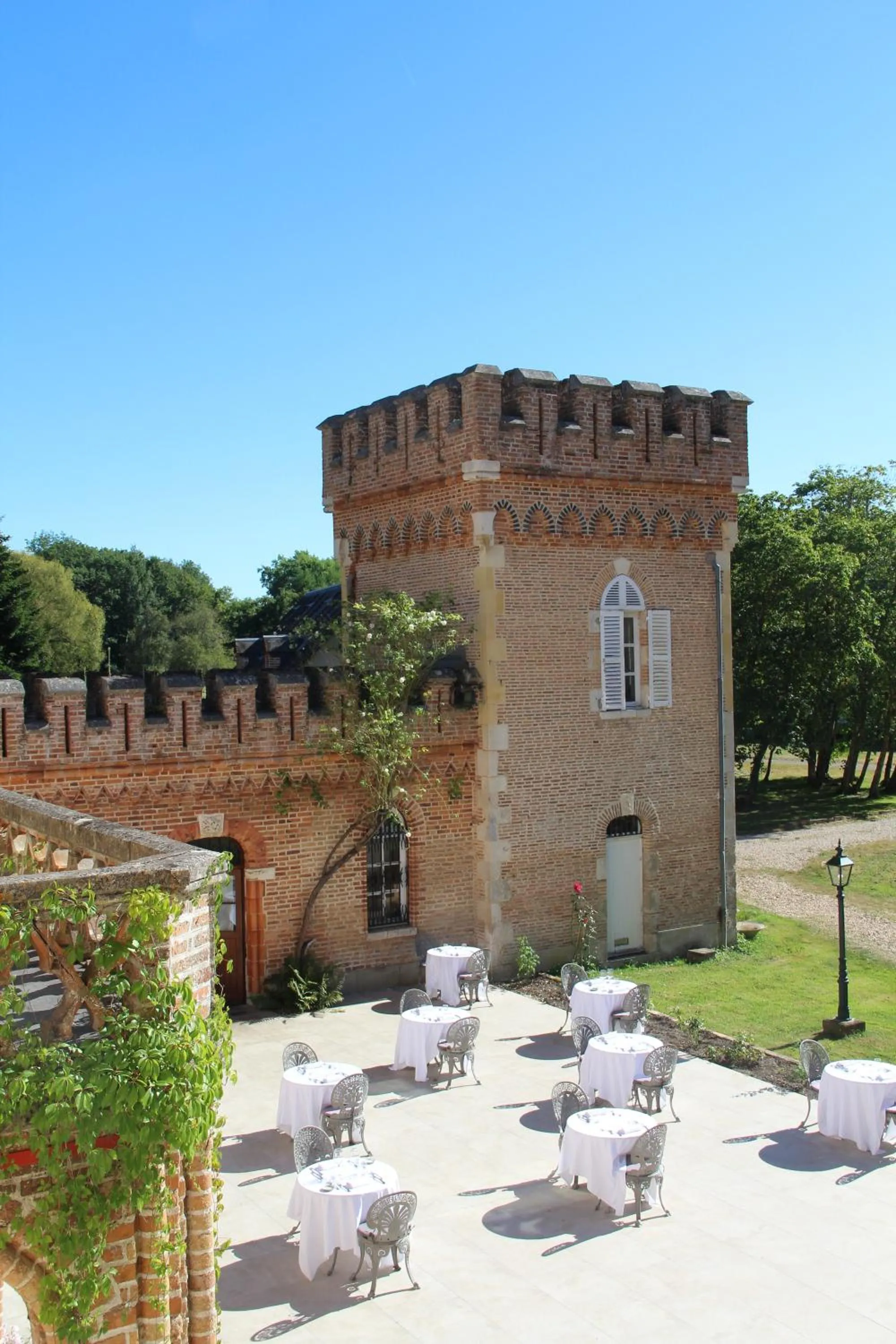 Patio in Hostellerie Du Château Les Muids