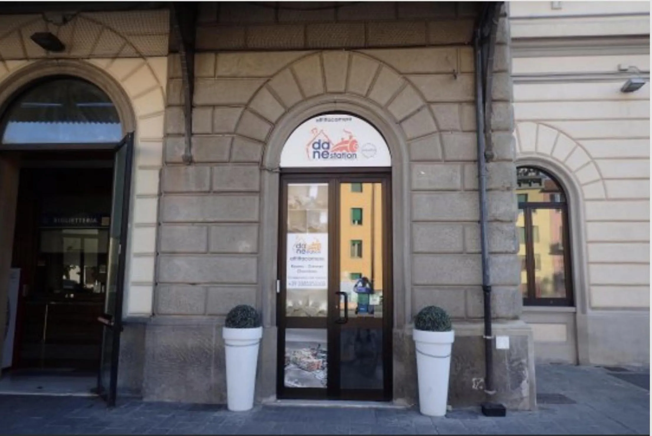 Property building in Affittacamere Casa Dane'