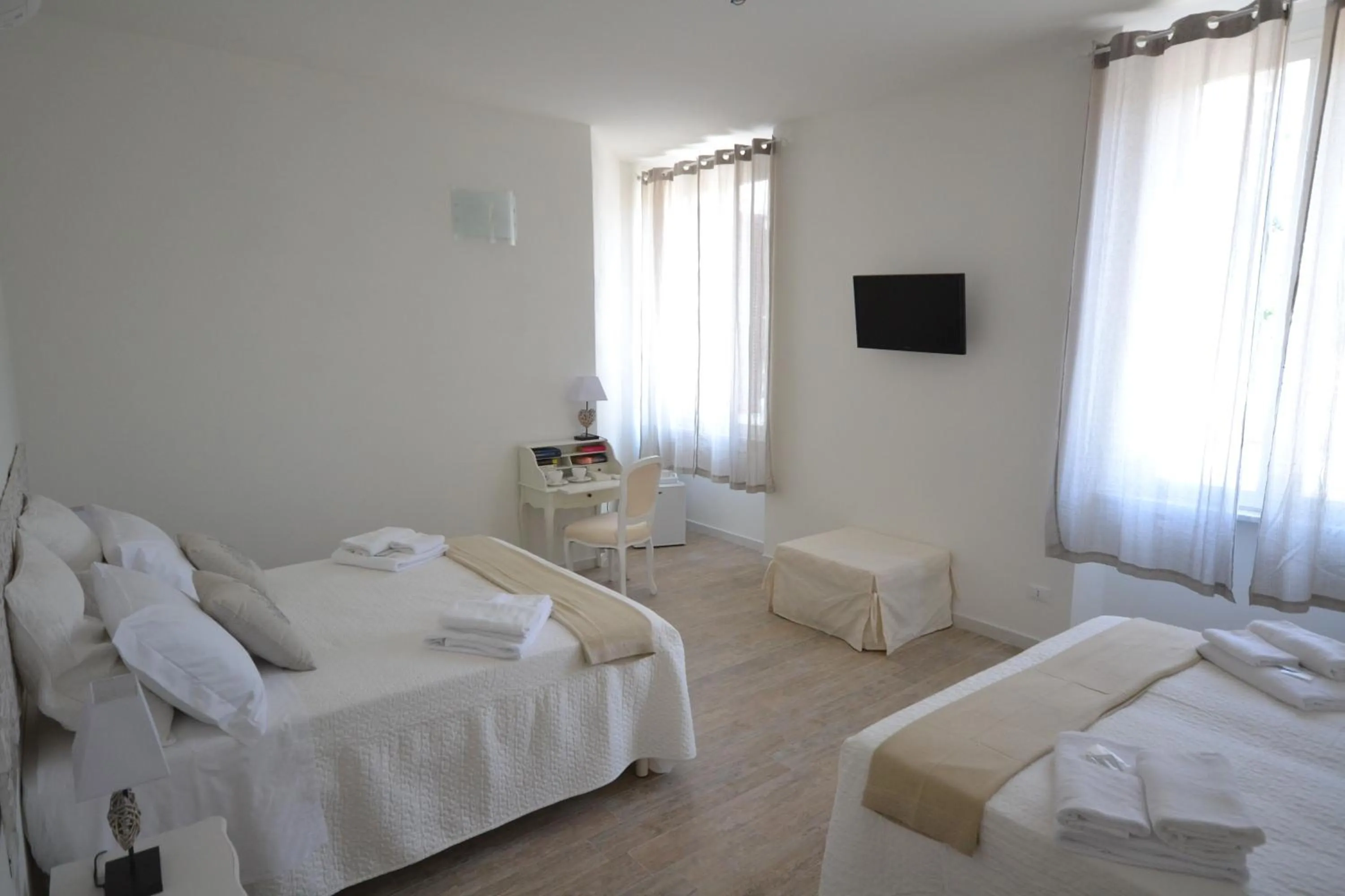 Decorative detail, Bed in Affittacamere Casa Dane'