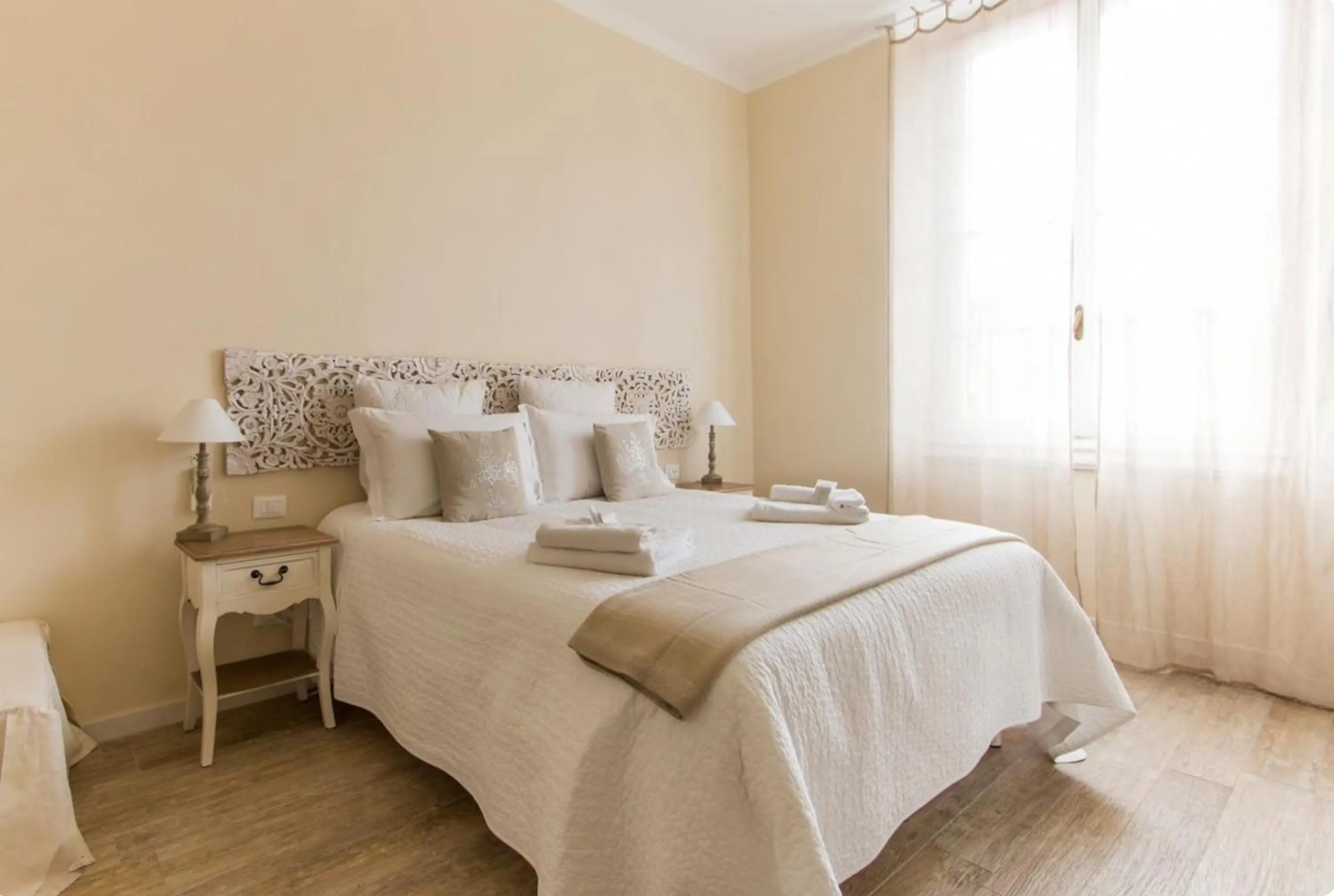 View (from property/room), Bed in Affittacamere Casa Dane'