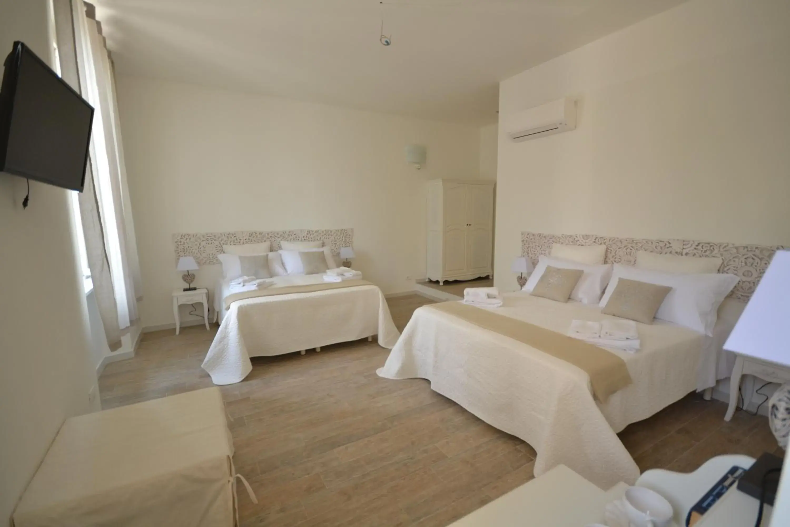 Photo of the whole room, Bed in Affittacamere Casa Dane' Photo of the whole room, Bed in Affittacamere Casa Dane'