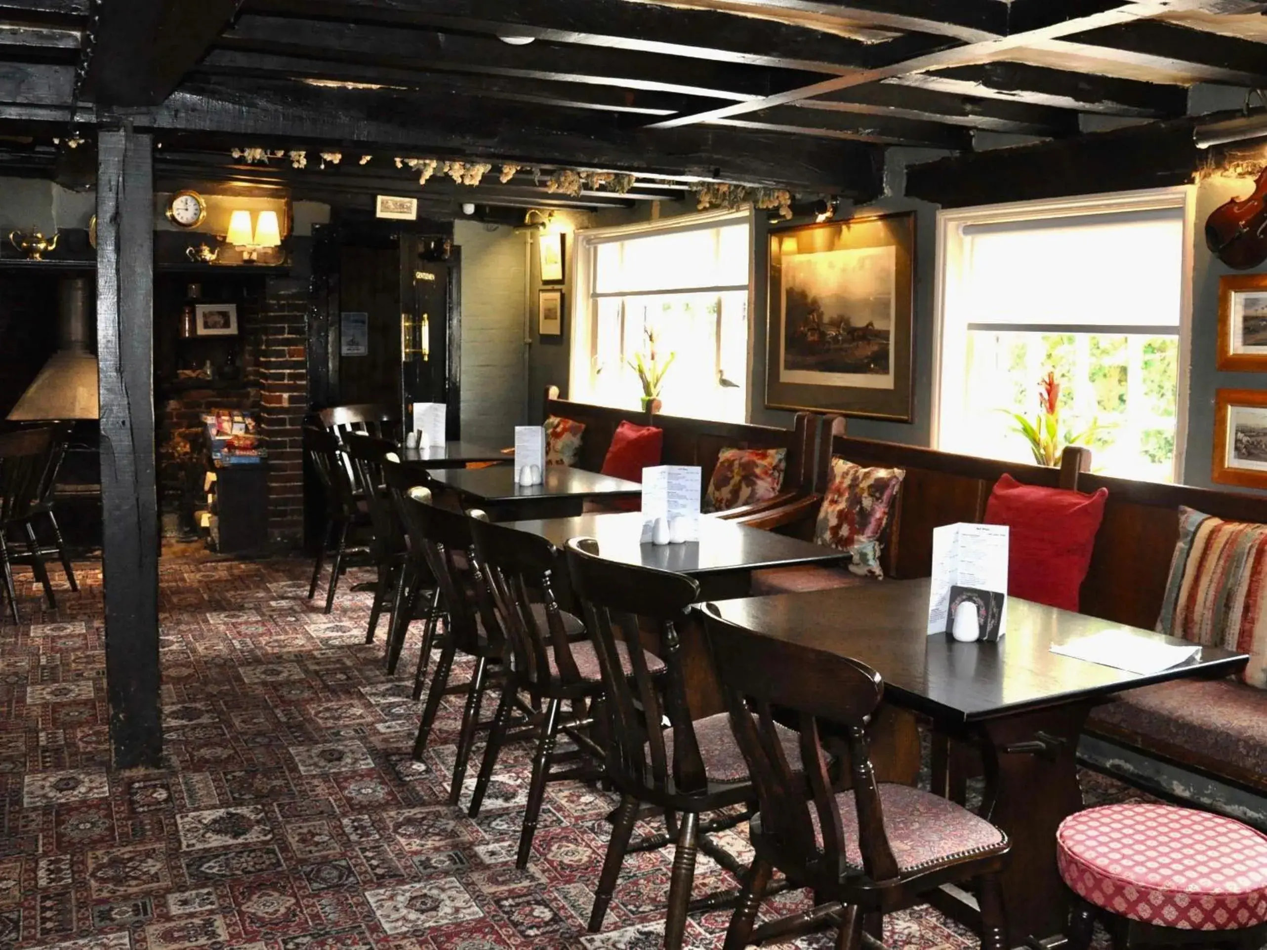 Lounge or bar in Rose and Crown B&B Lounge or bar in Rose and Crown B&B