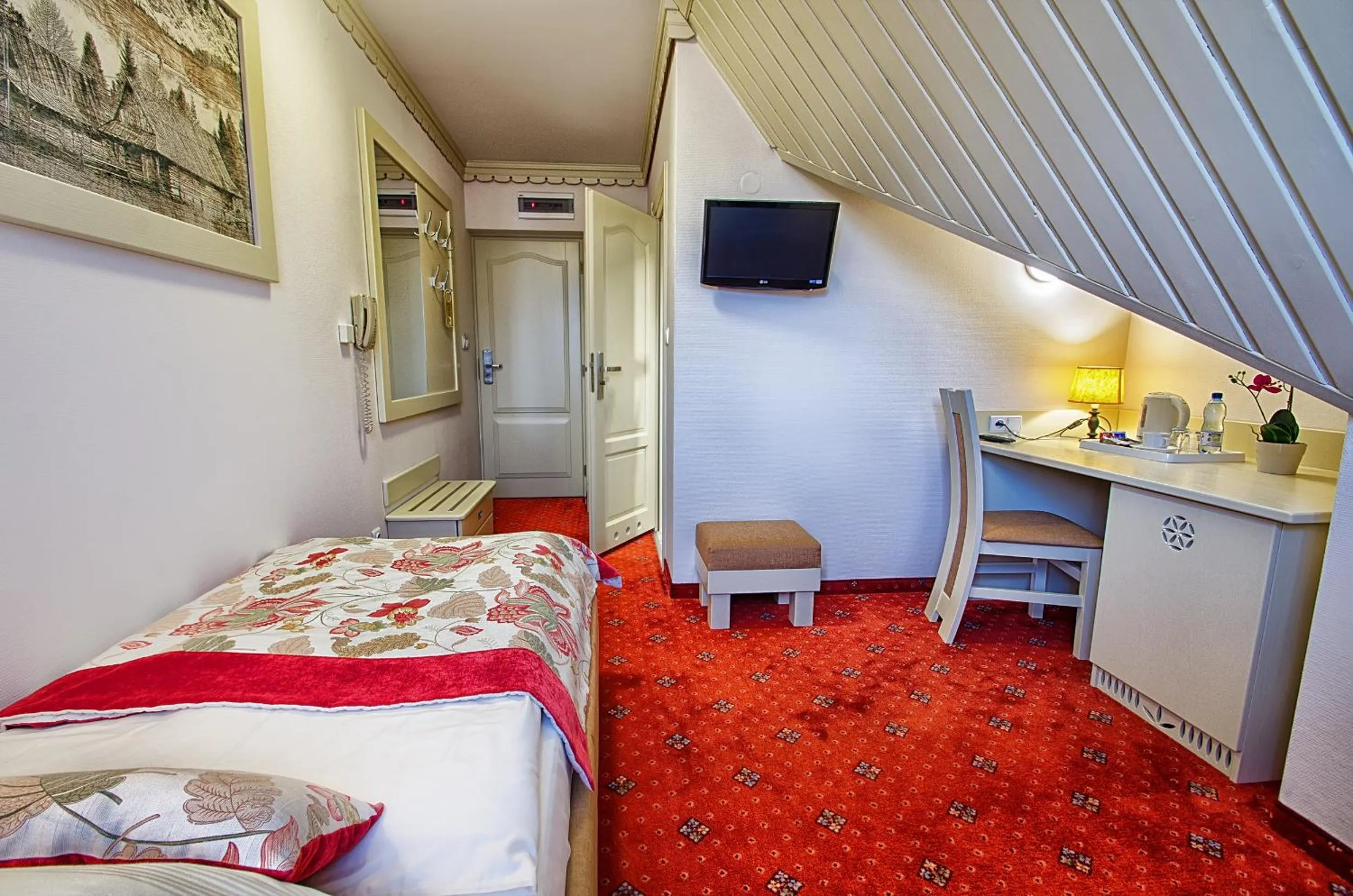 Photo of the whole room, Bed in Hotel Toporów