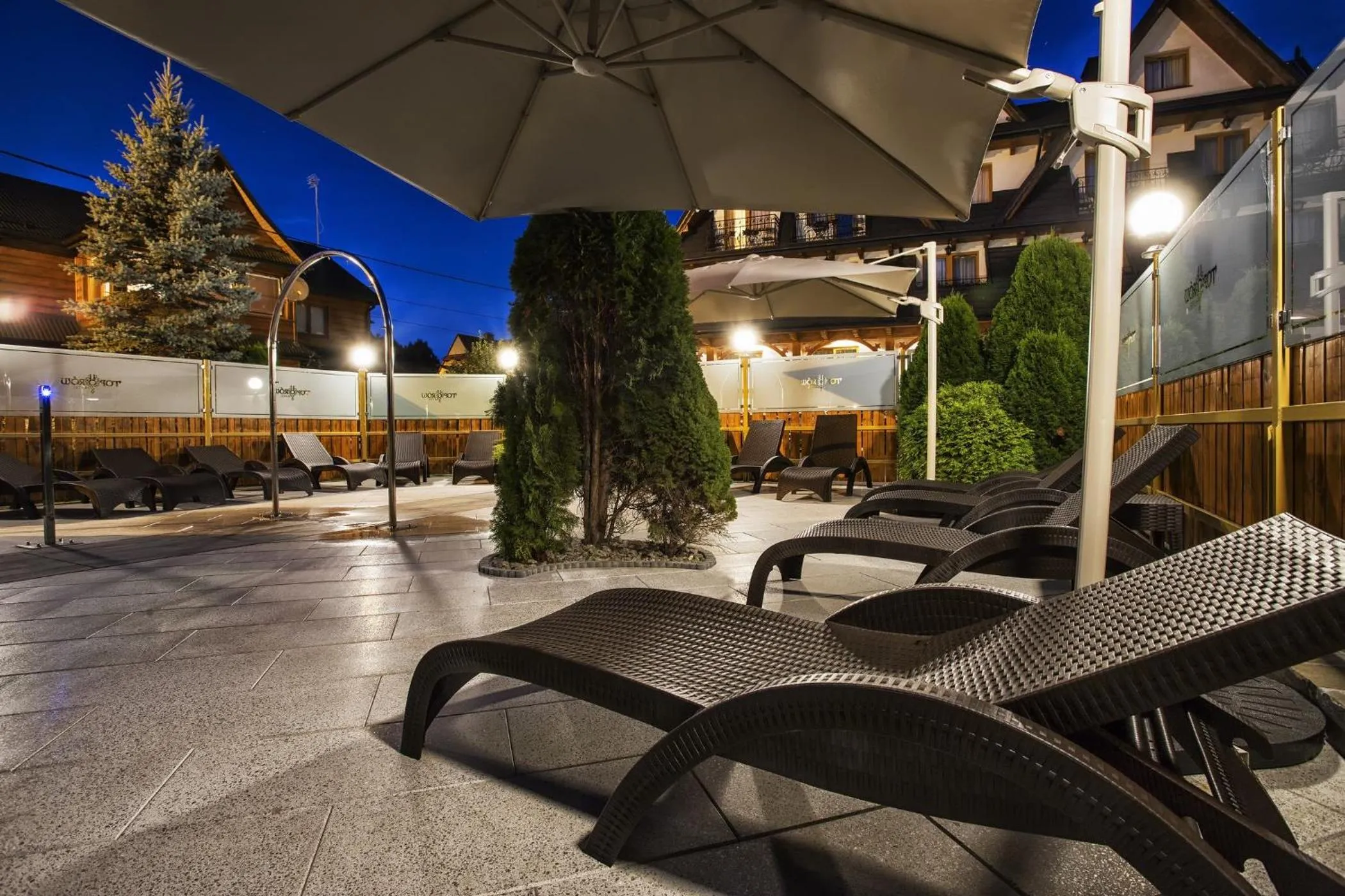 Property building in Hotel Toporów