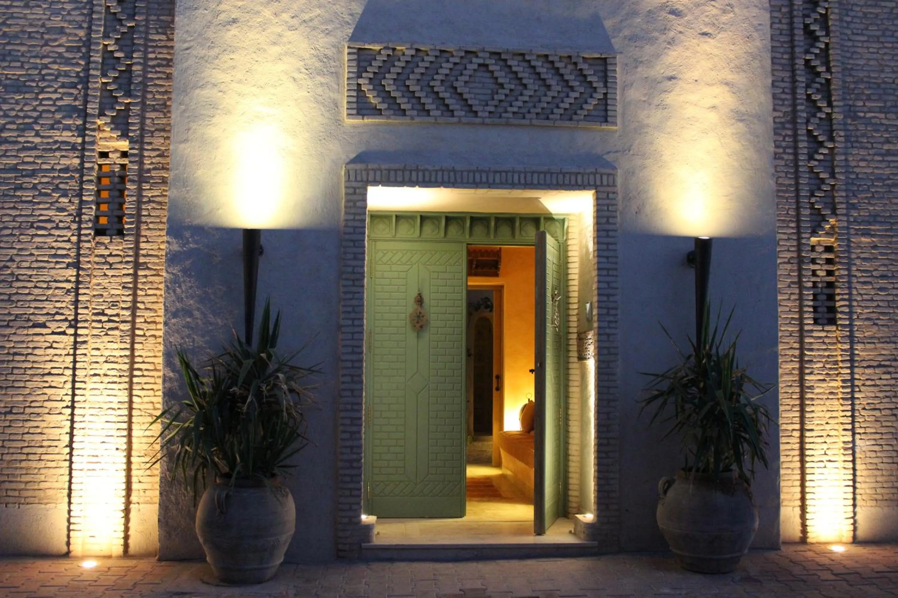 Facade/entrance in Dar Saida Beya