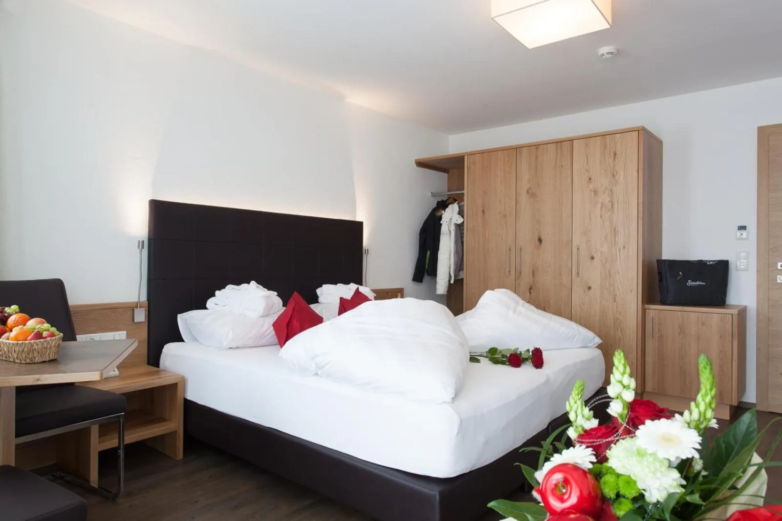 Photo of the whole room, Bed in Hotel Sonnleiten