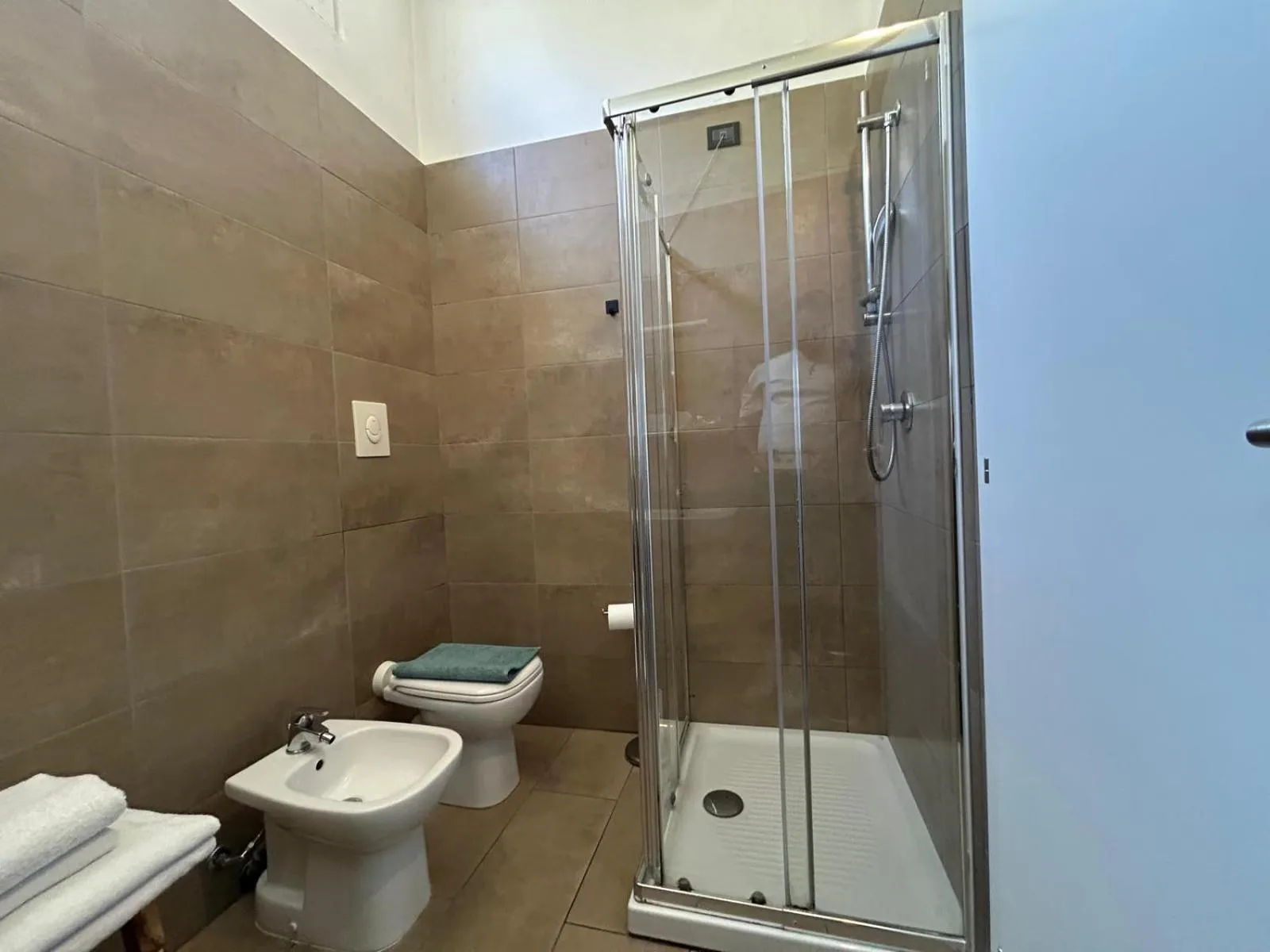 Bathroom in Albergo Salerno