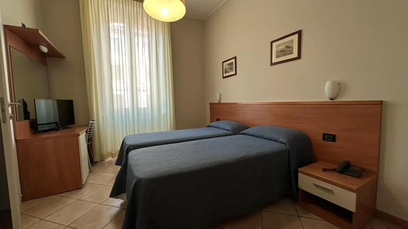 Bed in Albergo Salerno