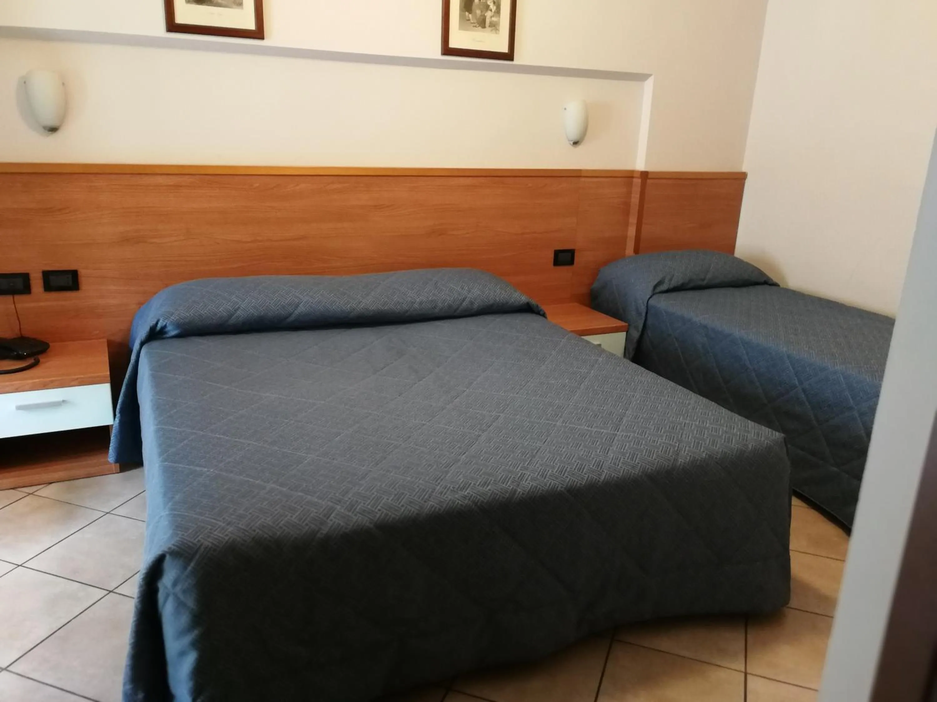 Triple Room in Albergo Salerno