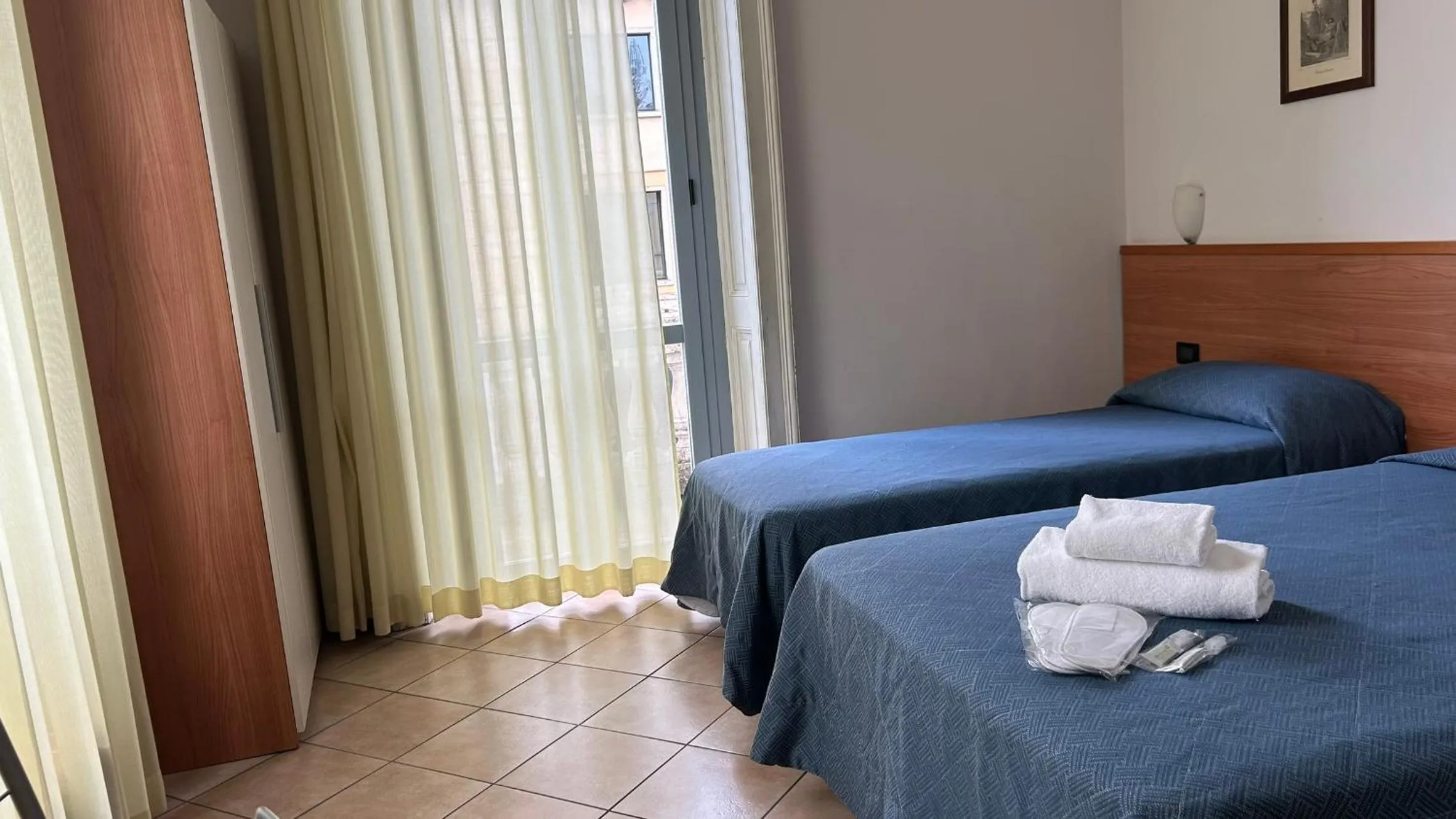 Bed in Albergo Salerno