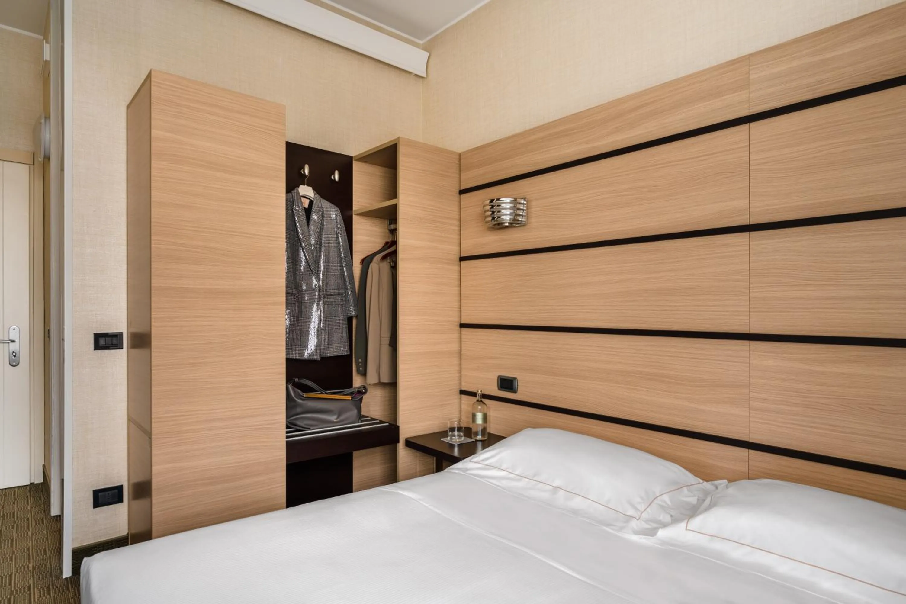 Photo of the whole room, Bed in Hotel Cora