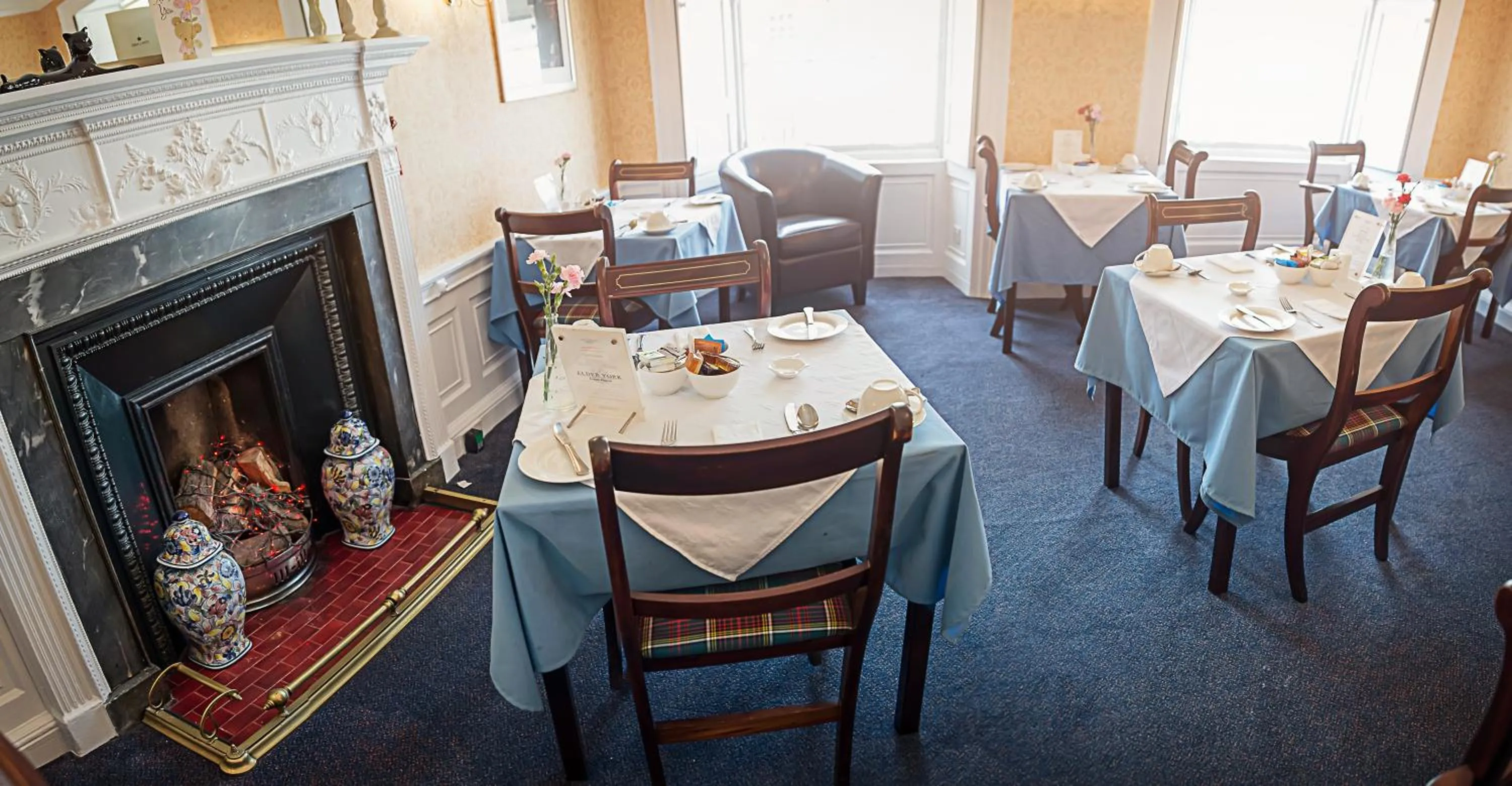 Restaurant/places to eat in Elder York Guest House