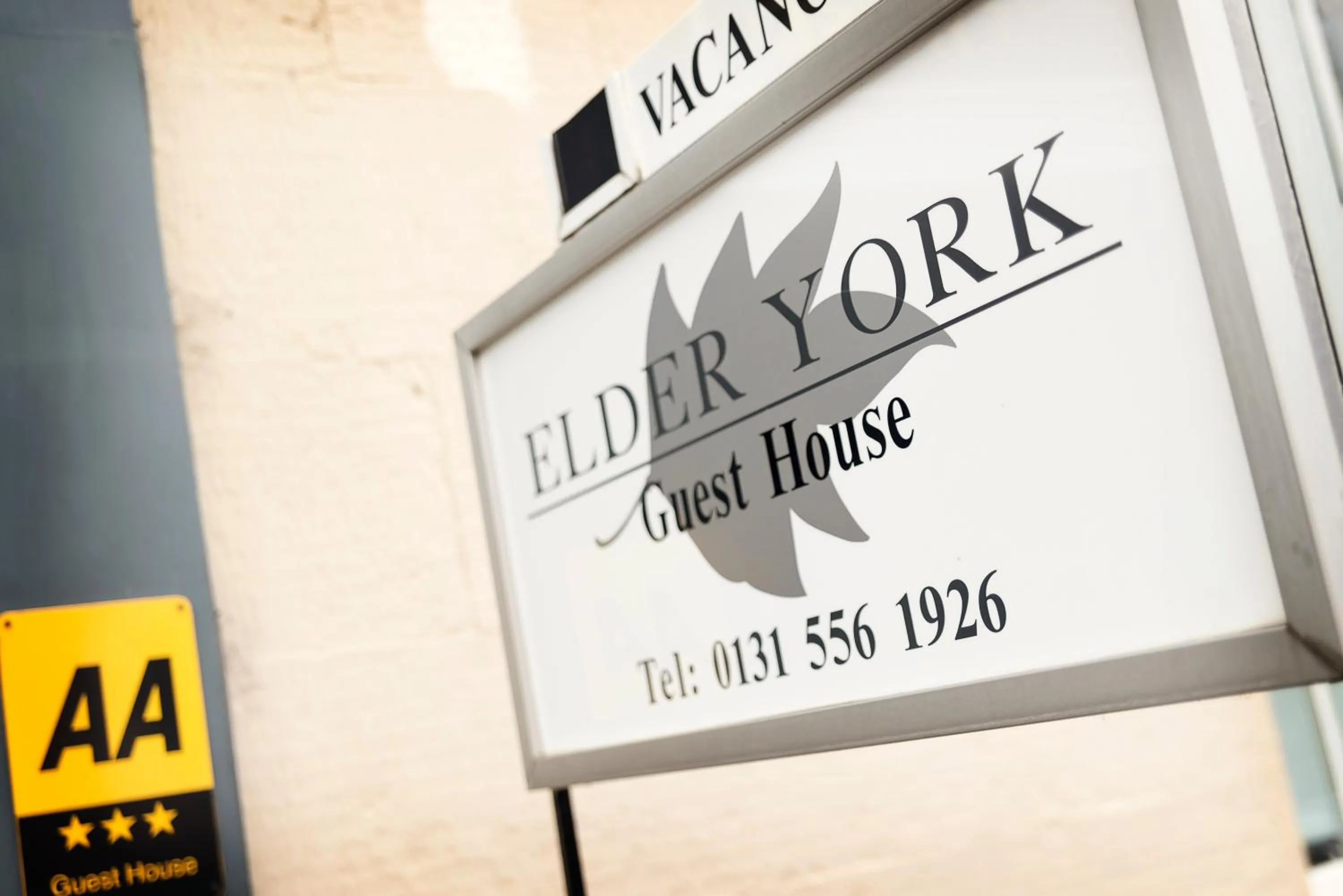 Facade/entrance in Elder York Guest House